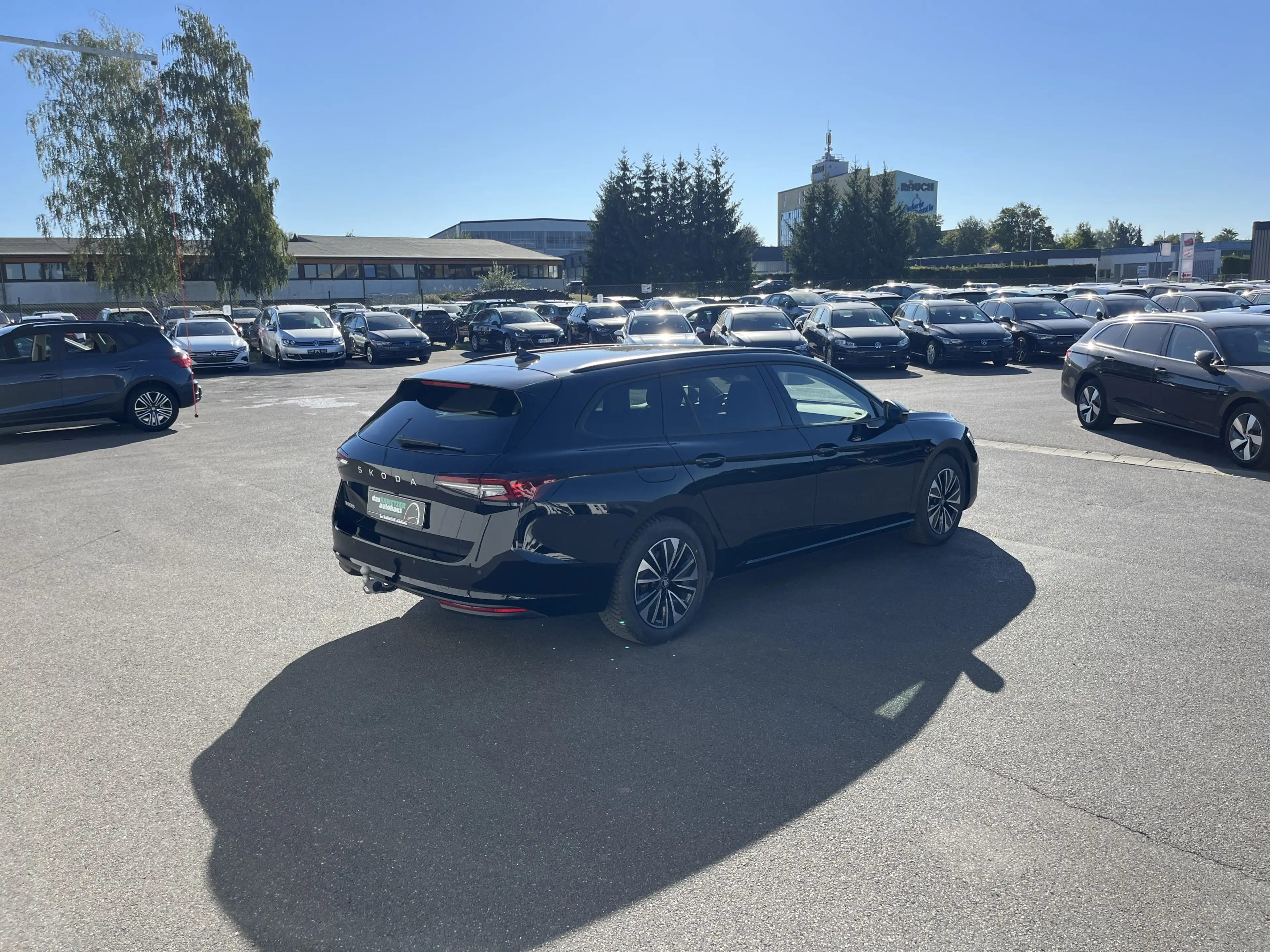 Skoda Superb Combi 2.0 TSI DSG Selection 219€ m.20% Anz. AHK — photo 8