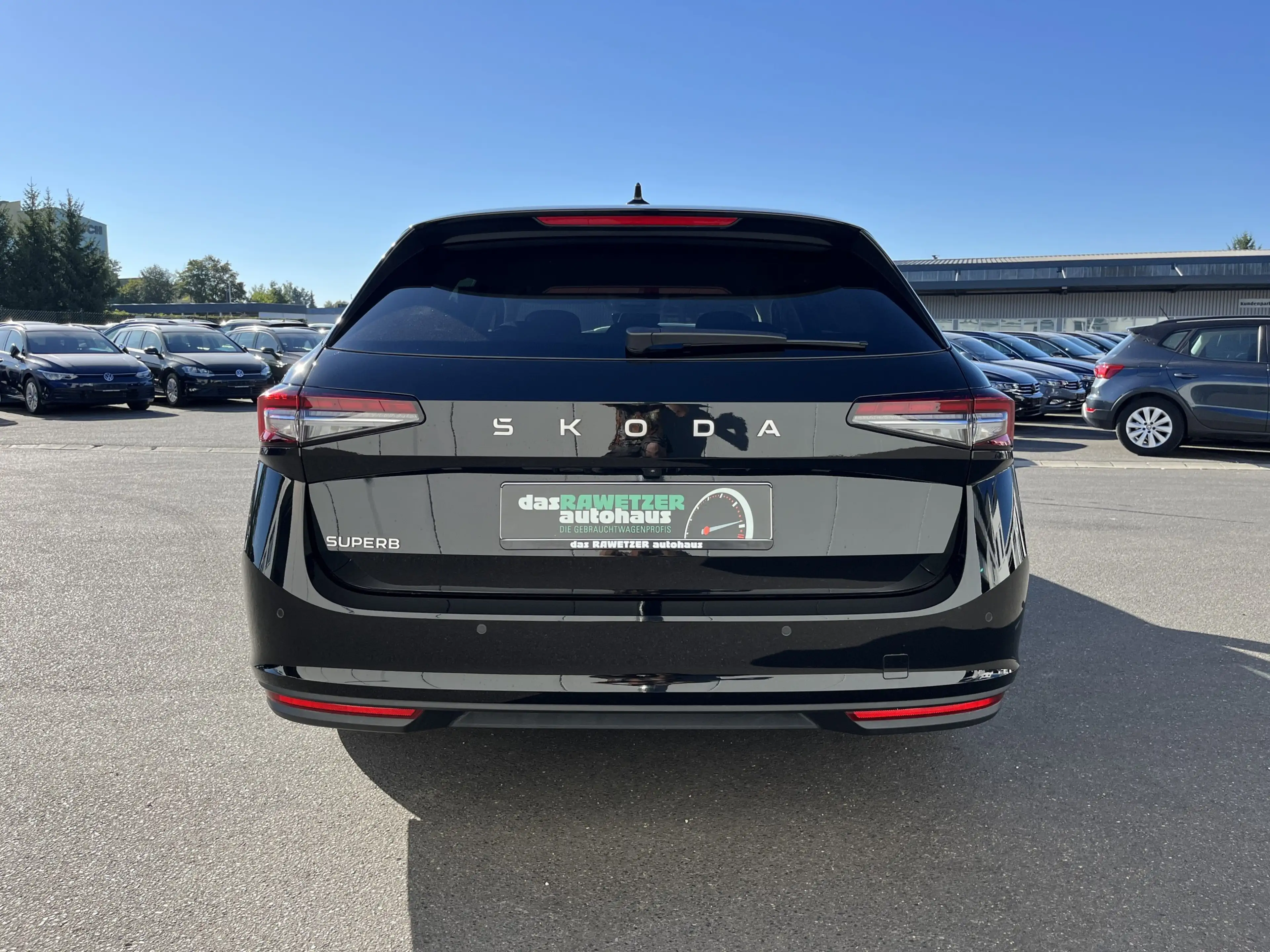 Skoda Superb Combi 2.0 TSI DSG Selection 219€ m.20% Anz. AHK — photo 9