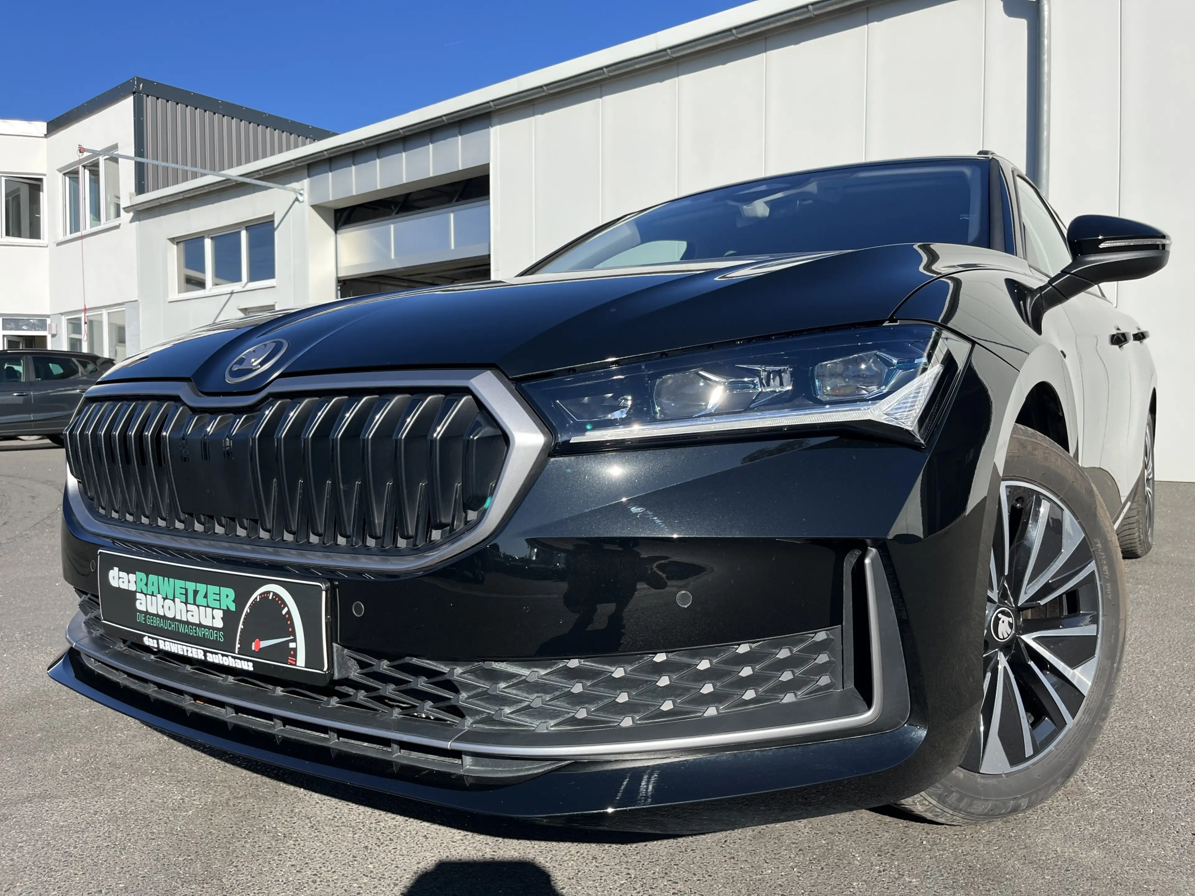 Skoda Superb Combi 2.0 TSI DSG Selection 219€ m.20% Anz. AHK