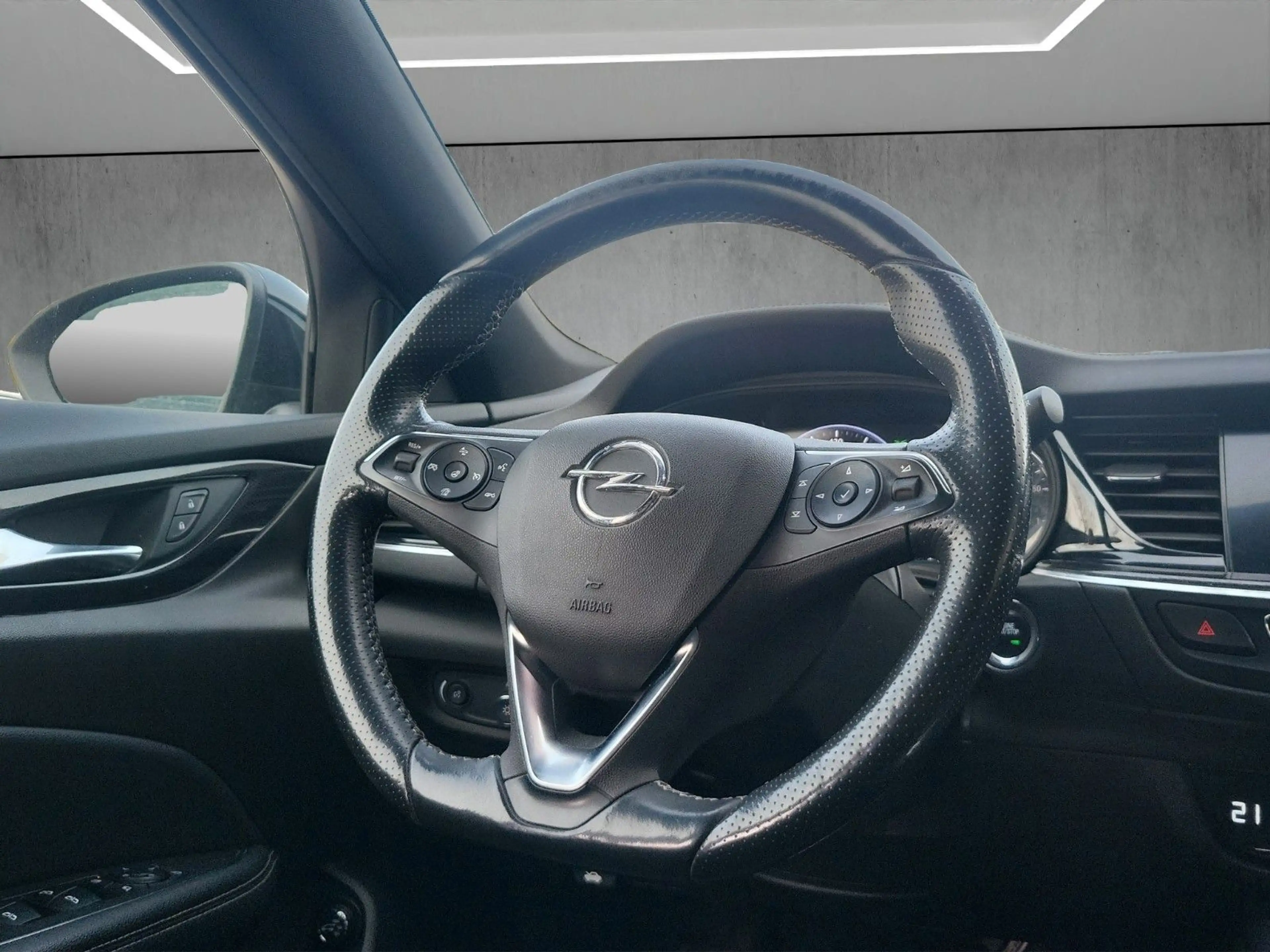 Opel Insignia B ST "Business Elegance" 1-Hand/Kamera — photo 14