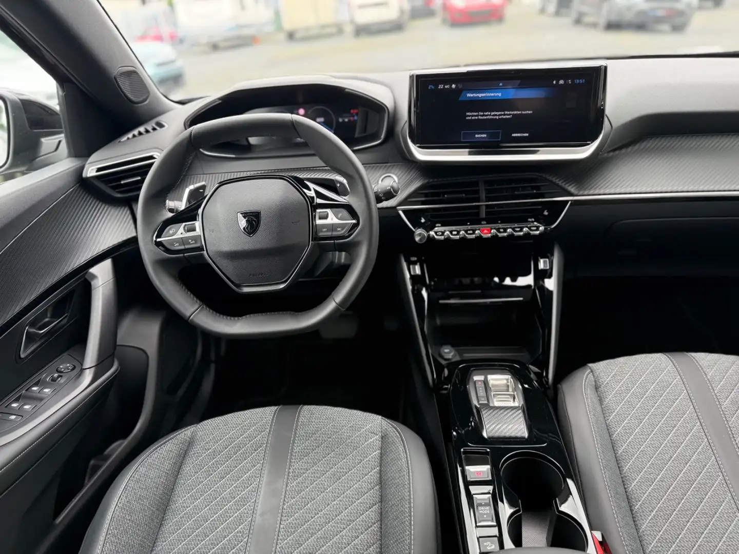 Peugeot 2008 Allure Grijs - 2