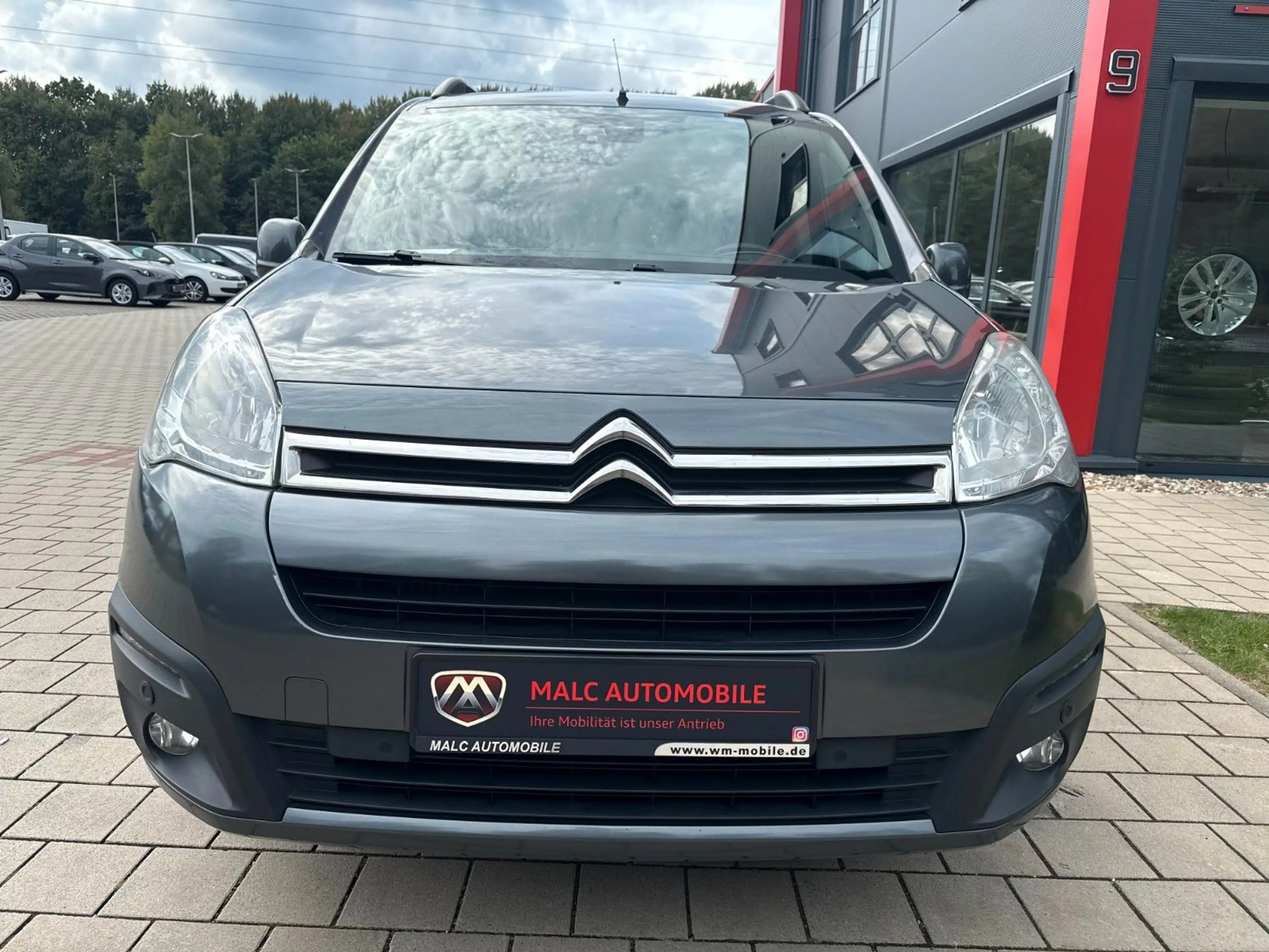 Citroen Berlingo Kombi Shine(Tüv&Insp.neu/1 Hand/ab.AHK) — photo 2