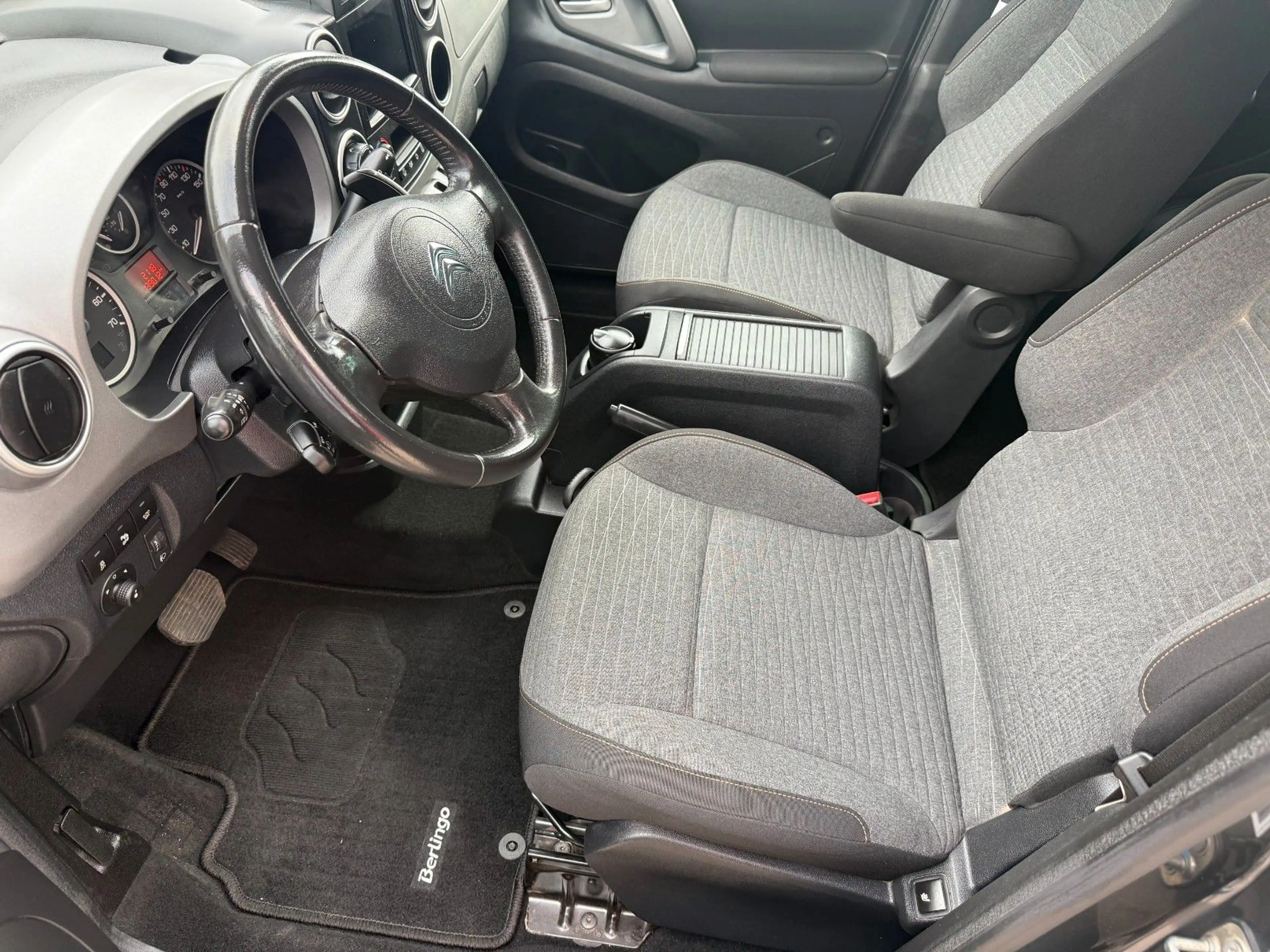 Citroen Berlingo Kombi Shine(Tüv&Insp.neu/1 Hand/ab.AHK) — photo 7