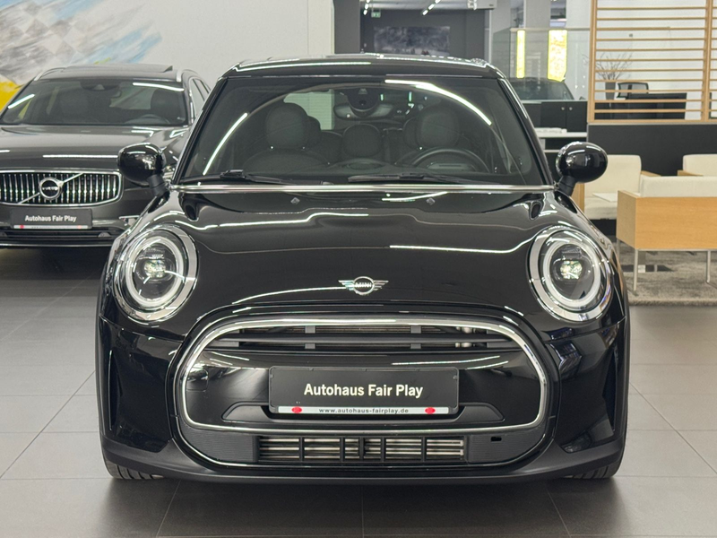 MINI Cooper Mini 5-trg. Aut./H&K/PANO/LEDER/U-FREI! — photo 2