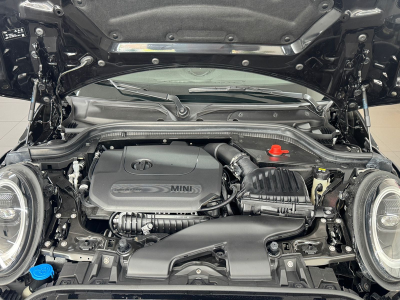 MINI Cooper Mini 5-trg. Aut./H&K/PANO/LEDER/U-FREI! — photo 8