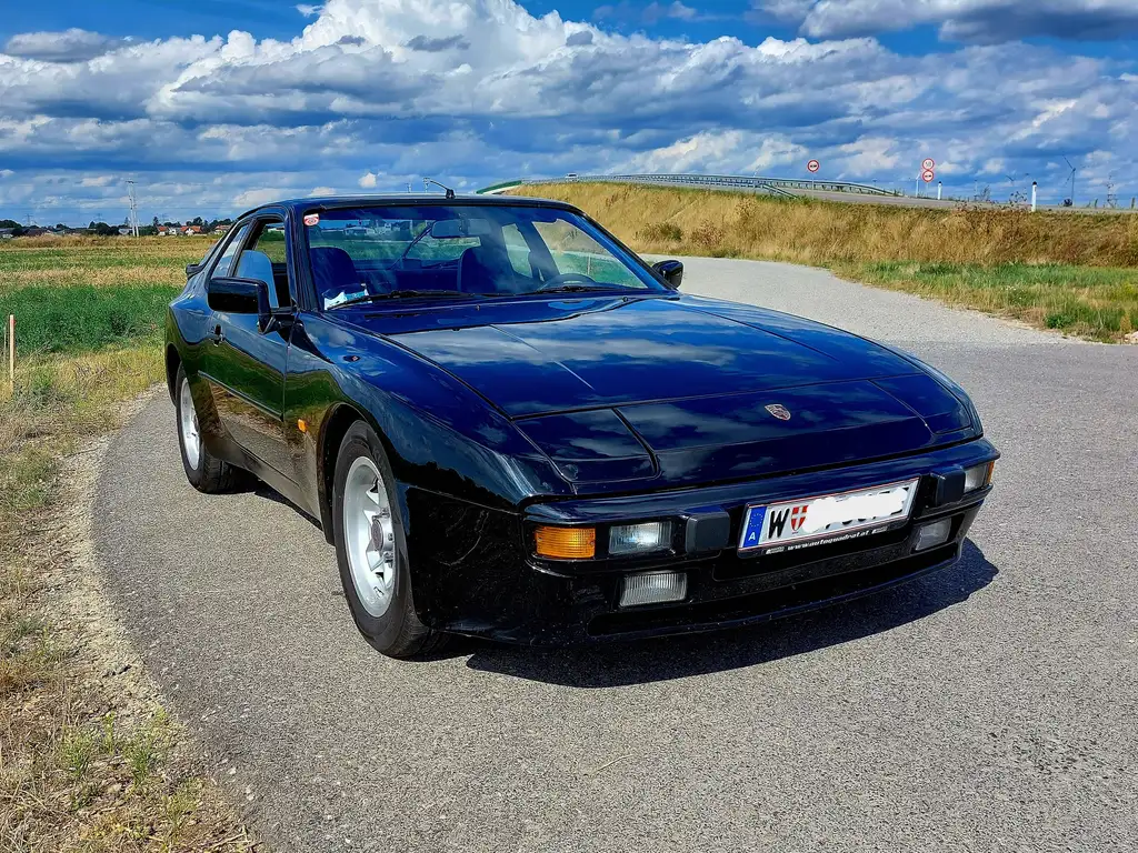 Porsche 944 1984 из Европы — купить под ключ