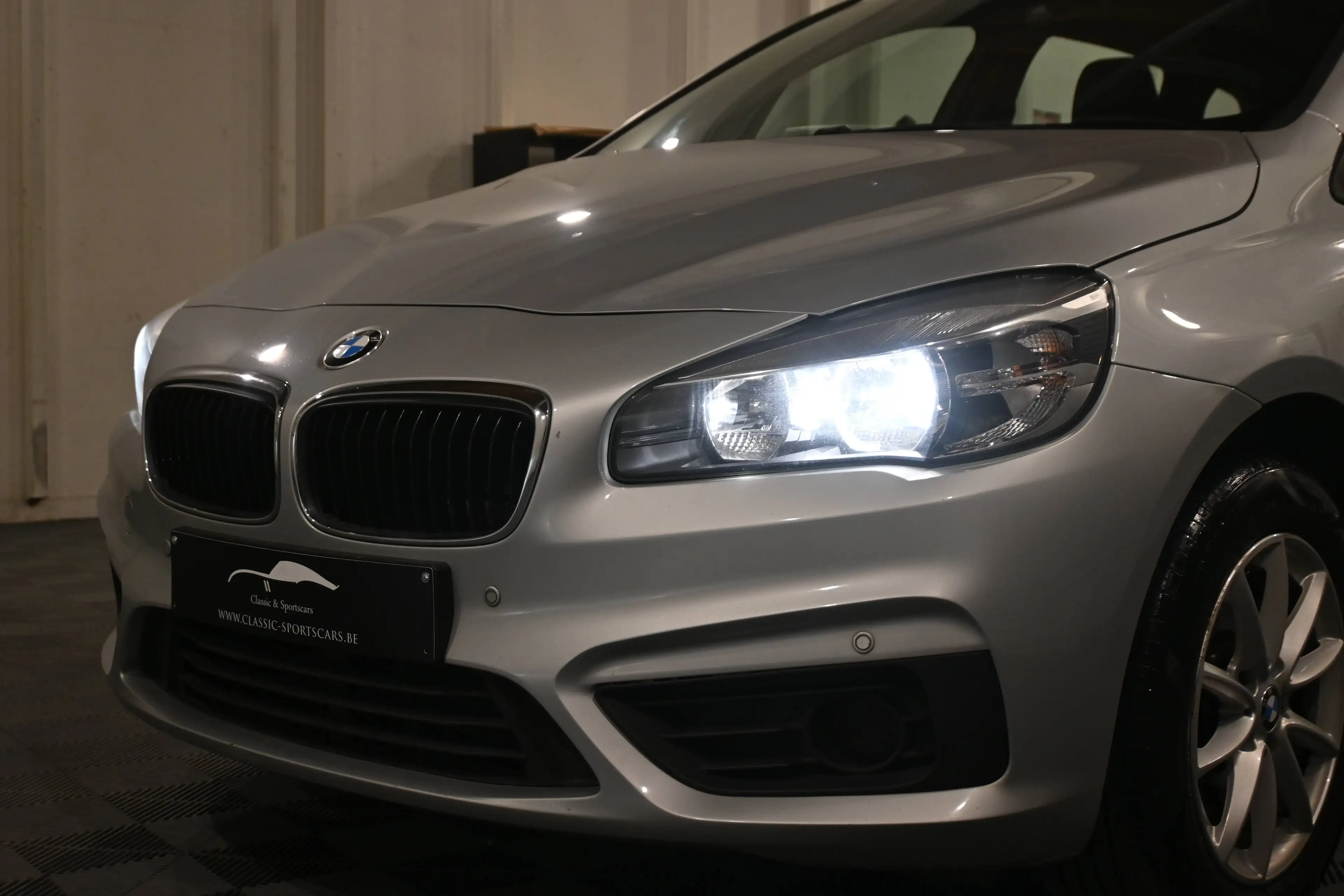 BMW 216 d GRAN TOURER / 7 PLACES / 7 SEATS / 7 PLAATS / GPS NAVIGATION / COFFRE ELECTRIQUE !! — photo 4