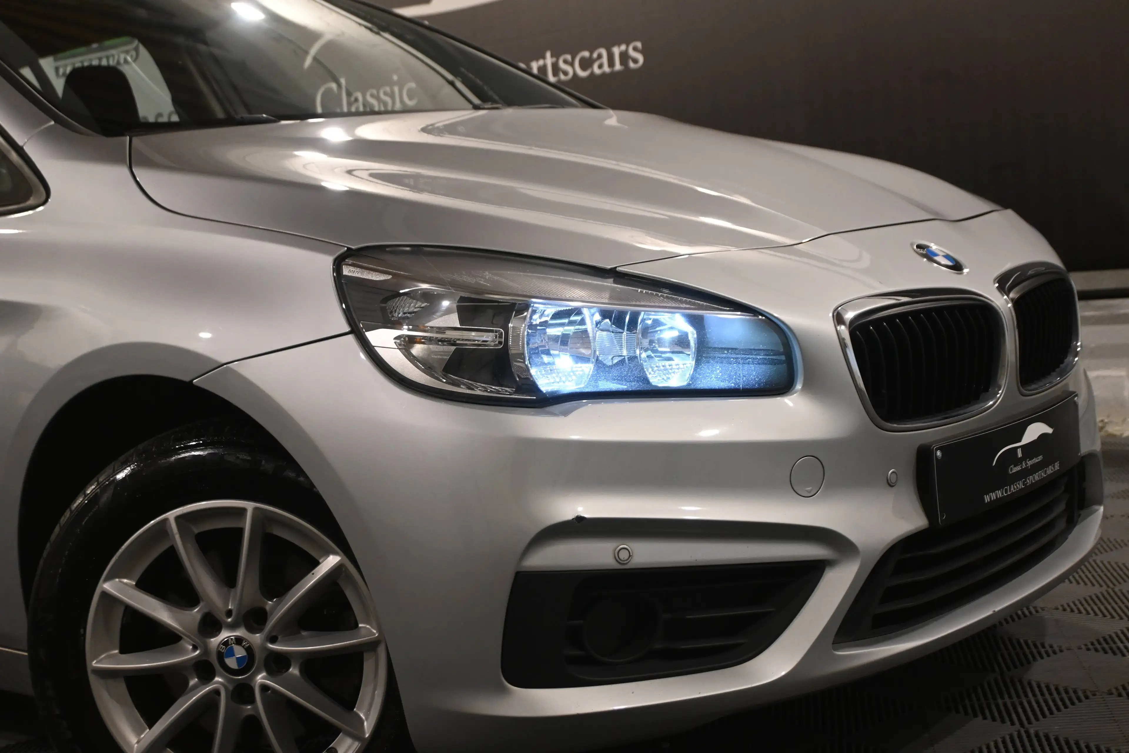 BMW 216 d GRAN TOURER / 7 PLACES / 7 SEATS / 7 PLAATS / GPS NAVIGATION / COFFRE ELECTRIQUE !! — photo 3