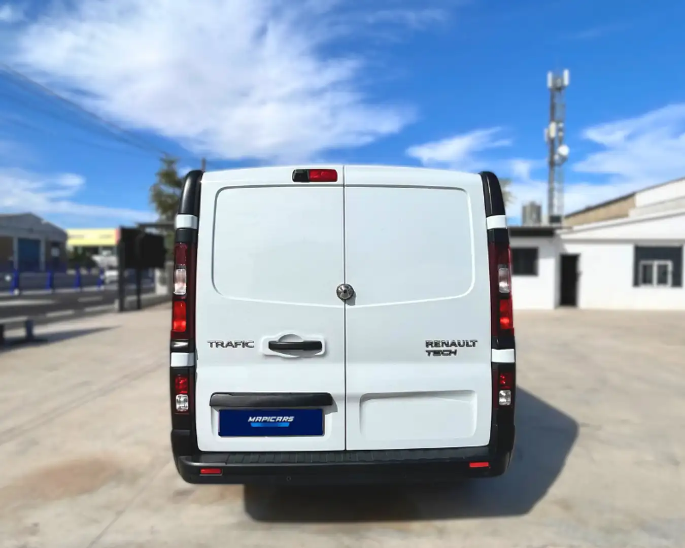 Renault Trafic RENAULT Industrial  Manual de 4 Puertas Blanco - 2