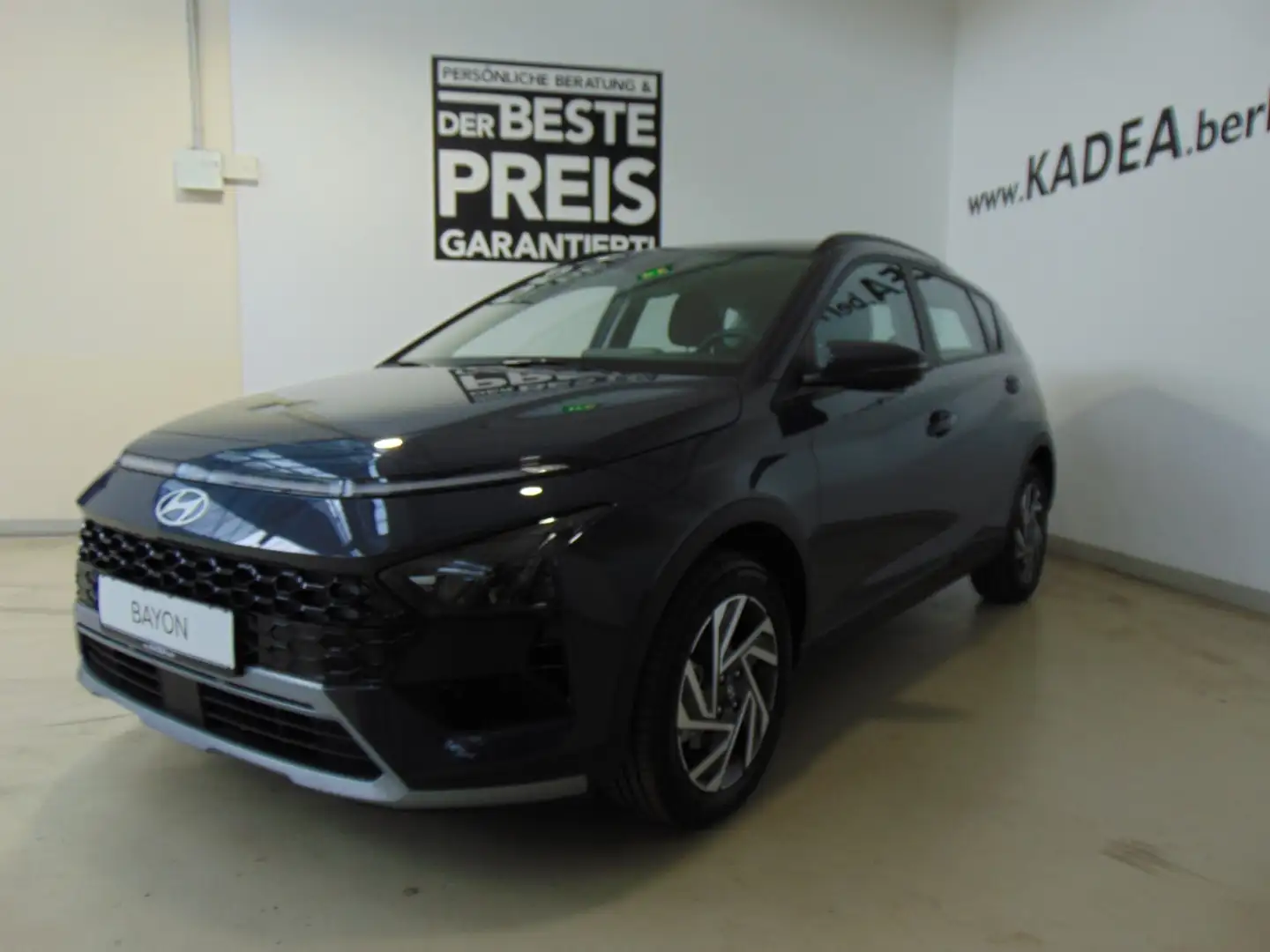 Hyundai BAYON 1.0 T-GDI Trend DCT FLA 4xSHZ SpurH LED PDC Grau - 2