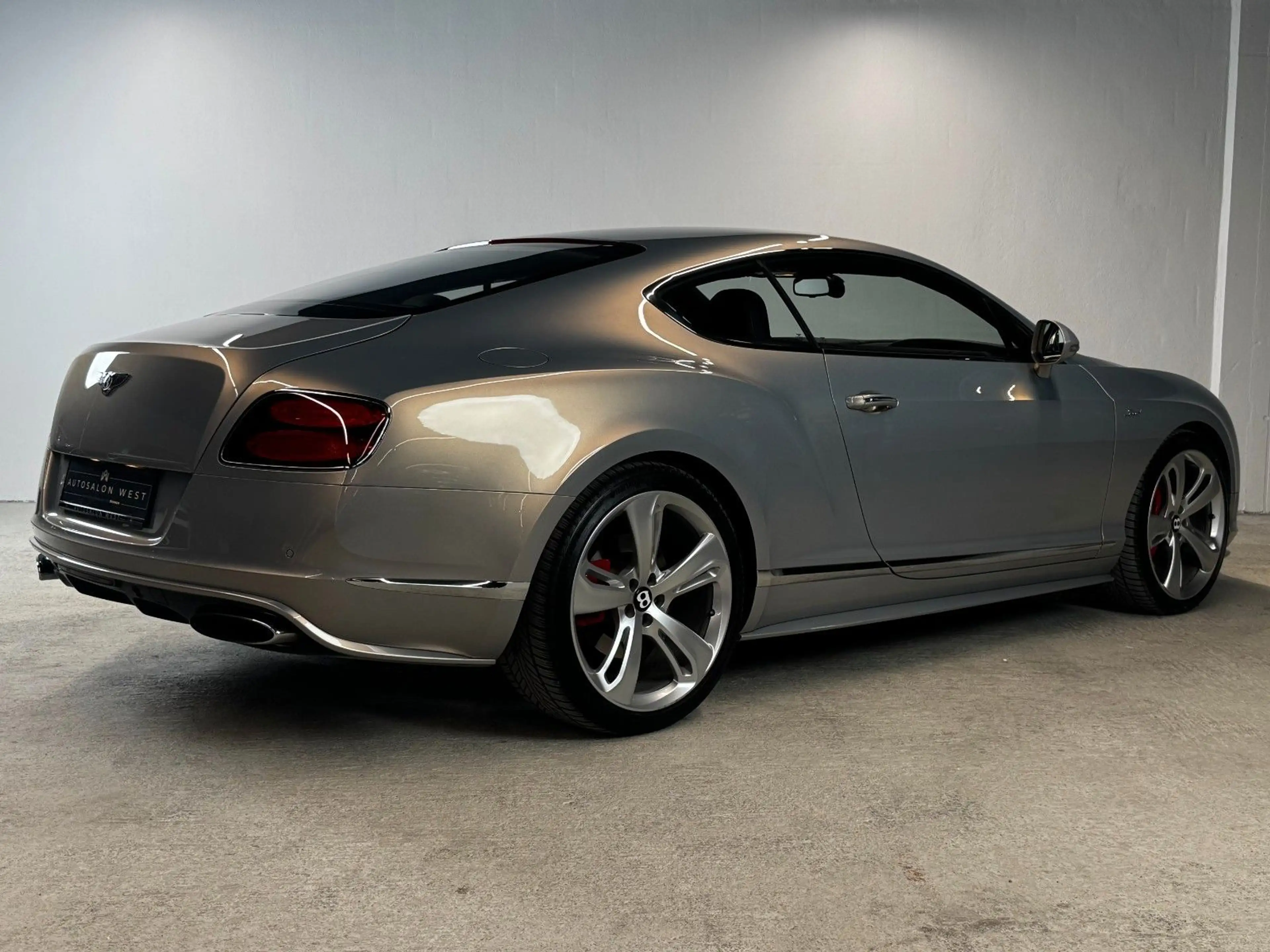 Bentley Continental GT 6.0 W12 Speed 4WD Automatik — photo 14