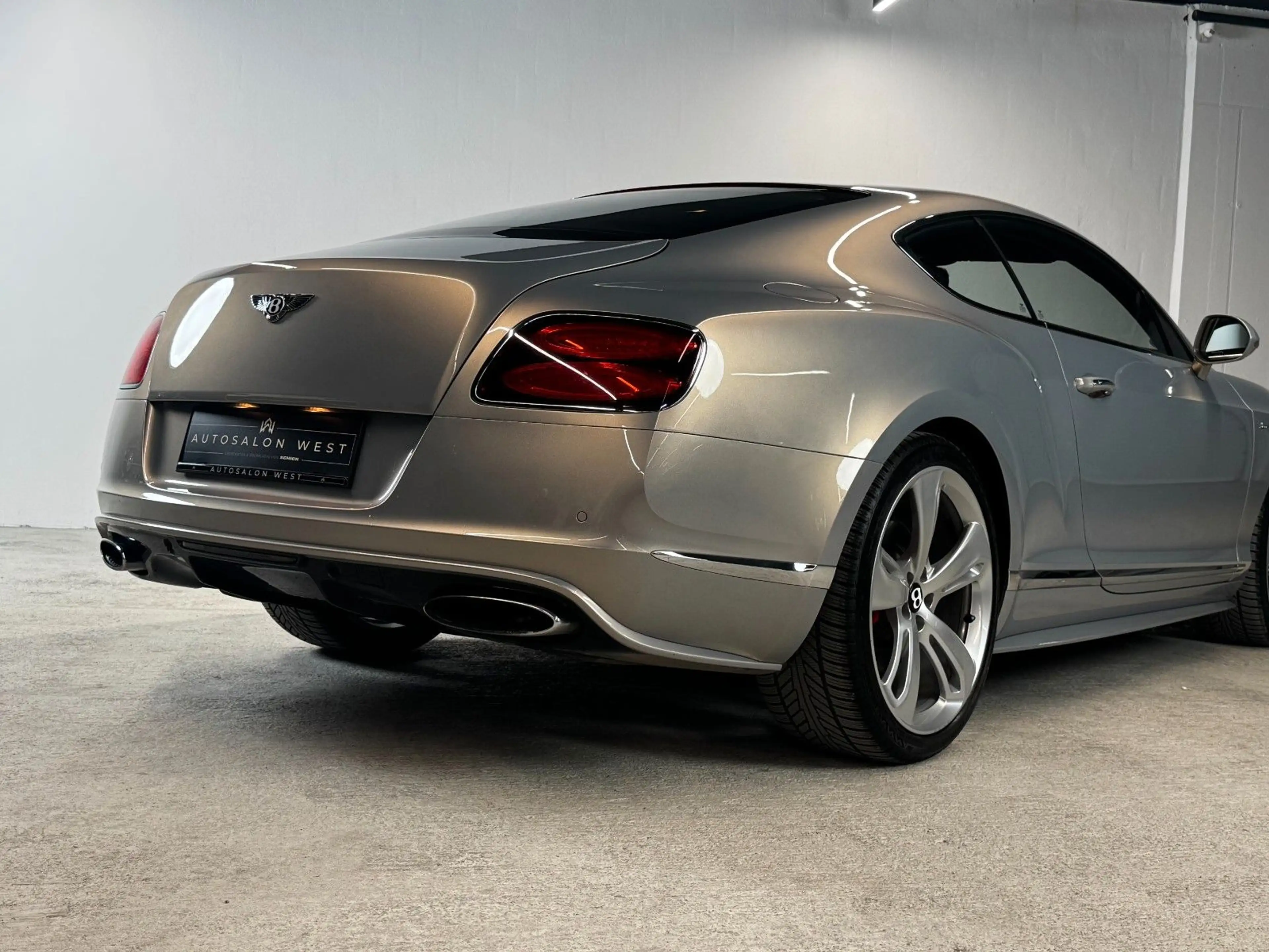 Bentley Continental GT 6.0 W12 Speed 4WD Automatik — photo 15