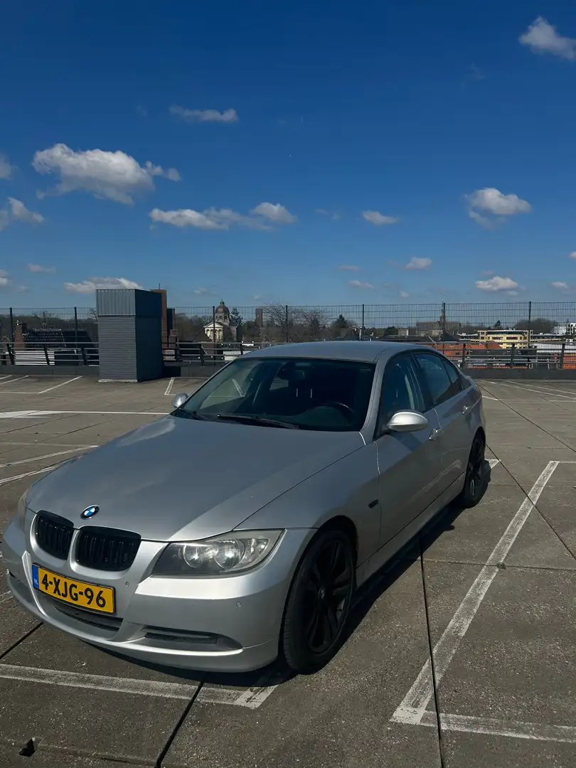 BMW 320 320i Aut. Zilver - 1
