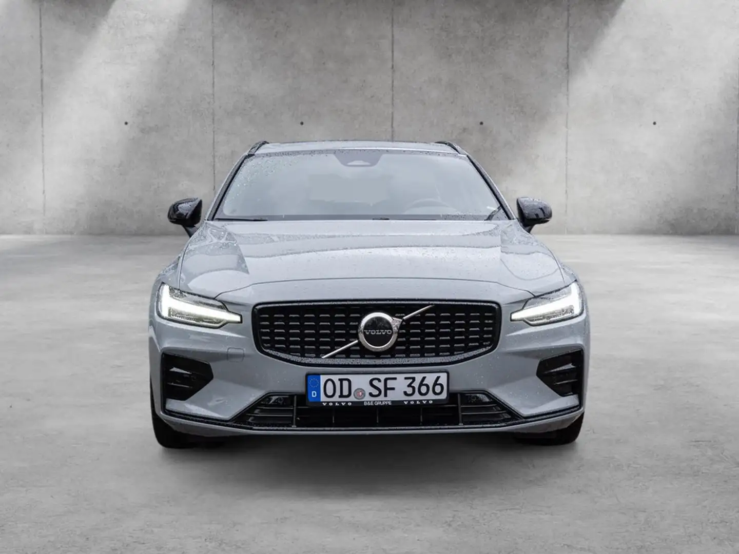 Volvo V60 B4 Plus Dark ACC Pano H-K Grau - 2