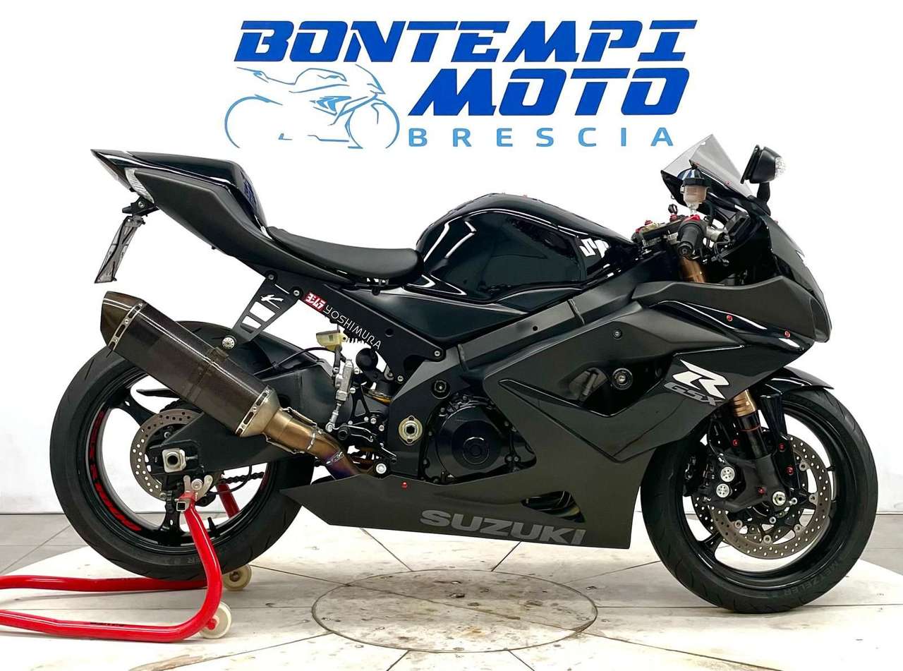Suzuki GSX-R 1000 YOSHIMURA + AKRAPOVIC