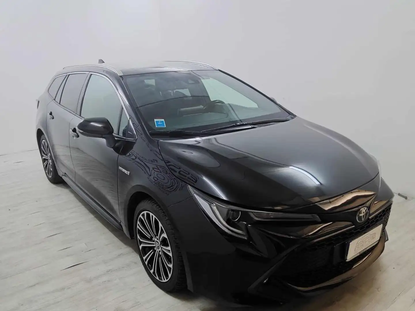 Toyota Corolla Touring Sports 2.0 Hybrid Lounge Nero - 2