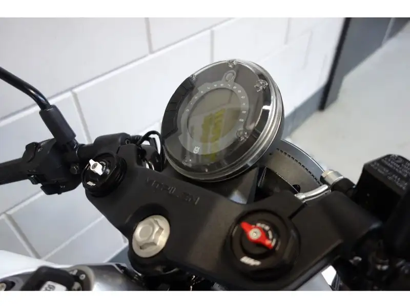 Husqvarna Vitpilen - foto 6