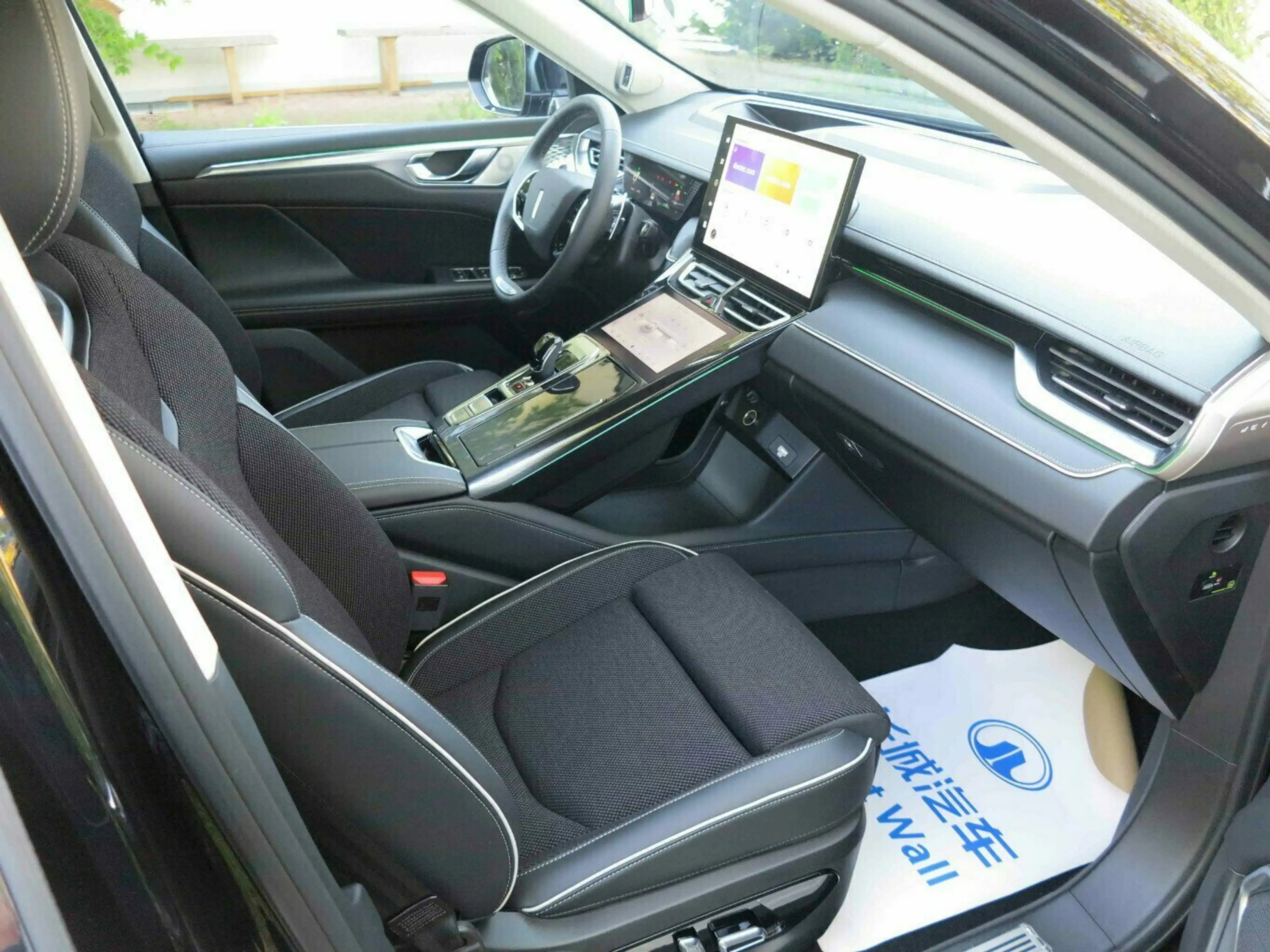 GWM WEY 05 2.0 PHEV 350 kW AWD Premium — photo 11