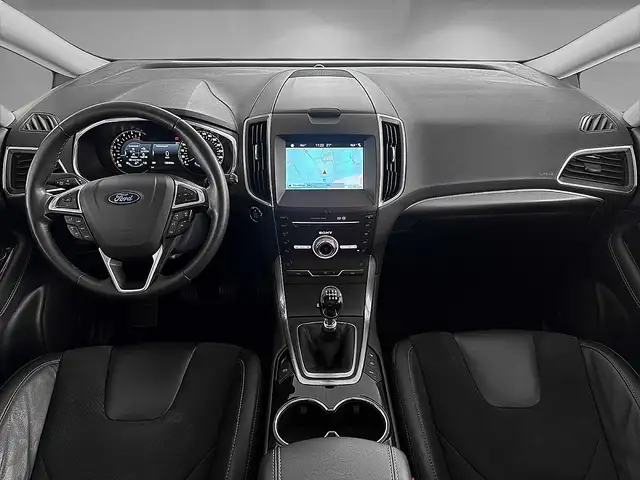 Ford S-Max view 9