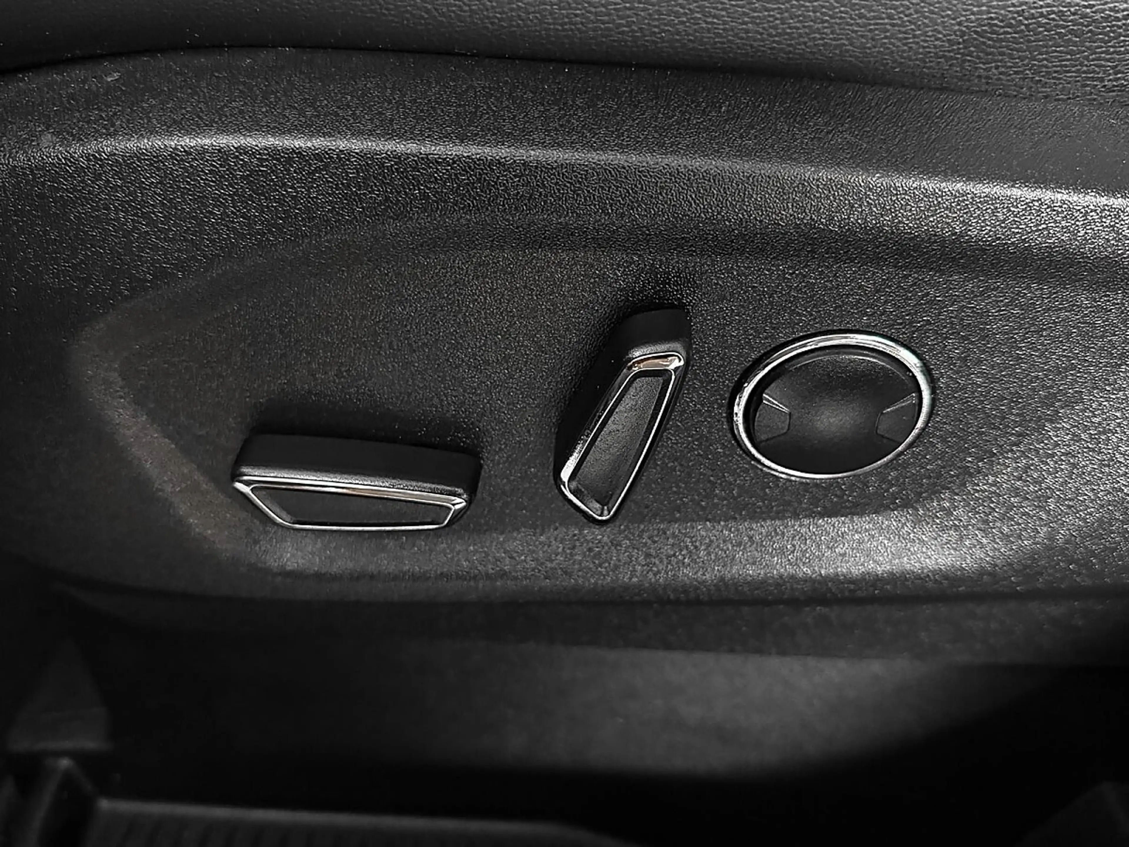 Ford S-Max S-MAX Titanium 2.0 TDCi Auto-Start/Stop | 1.BES... — photo 13