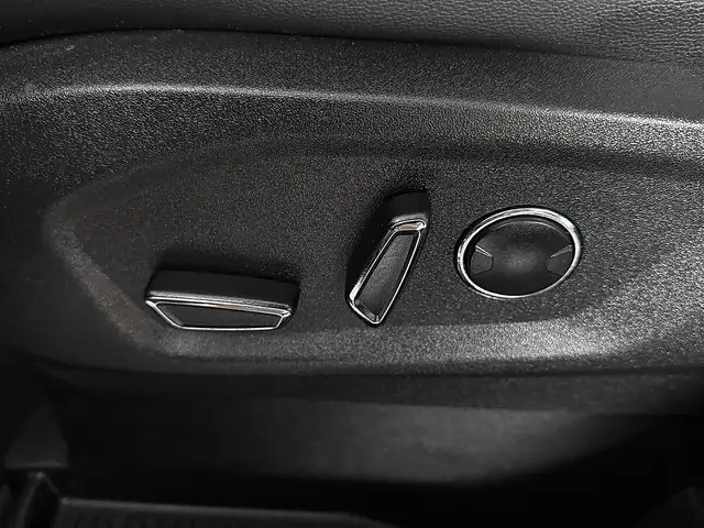 Ford S-Max view 13