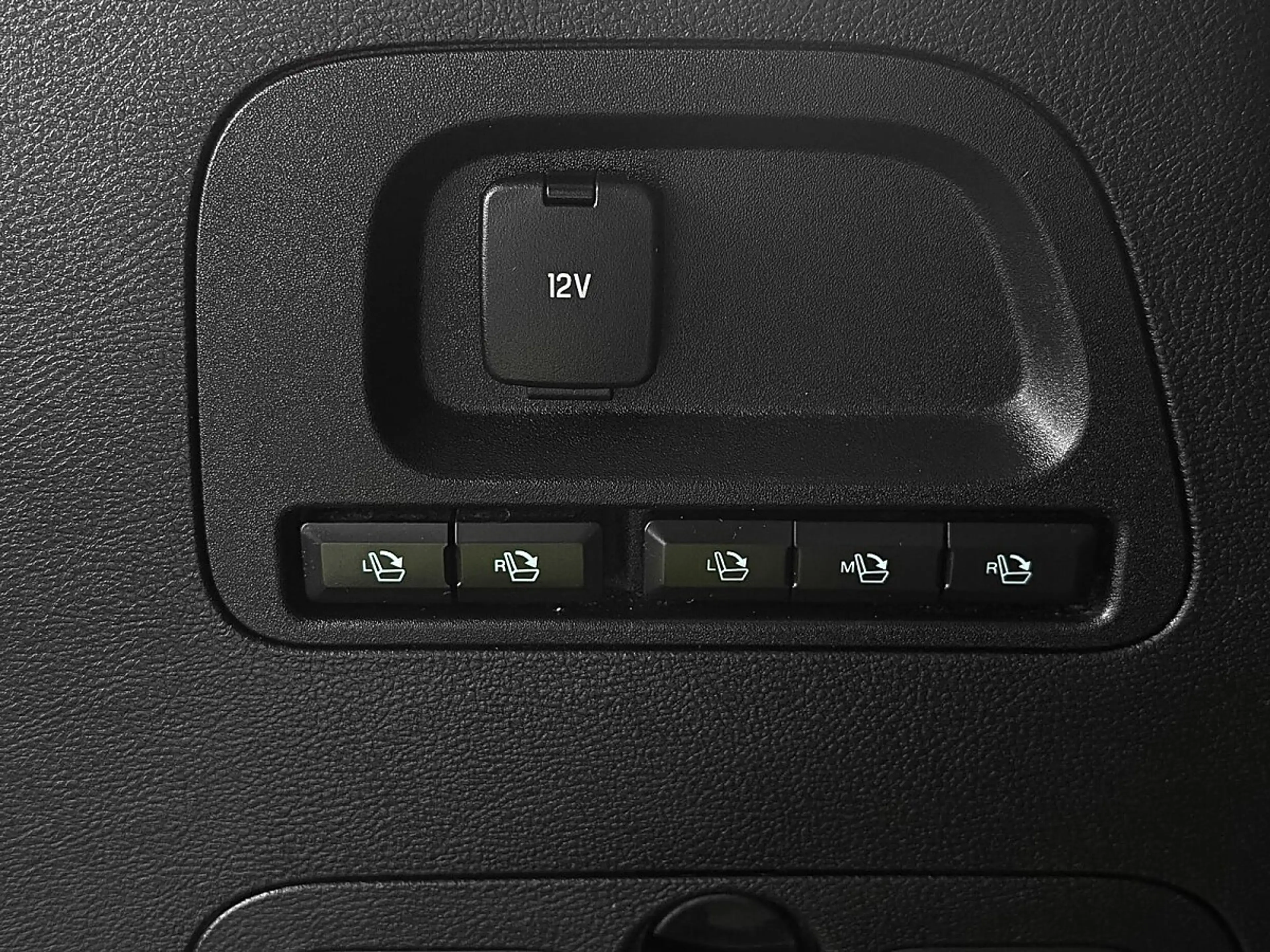 Ford S-Max S-MAX Titanium 2.0 TDCi Auto-Start/Stop | 1.BES... — photo 14