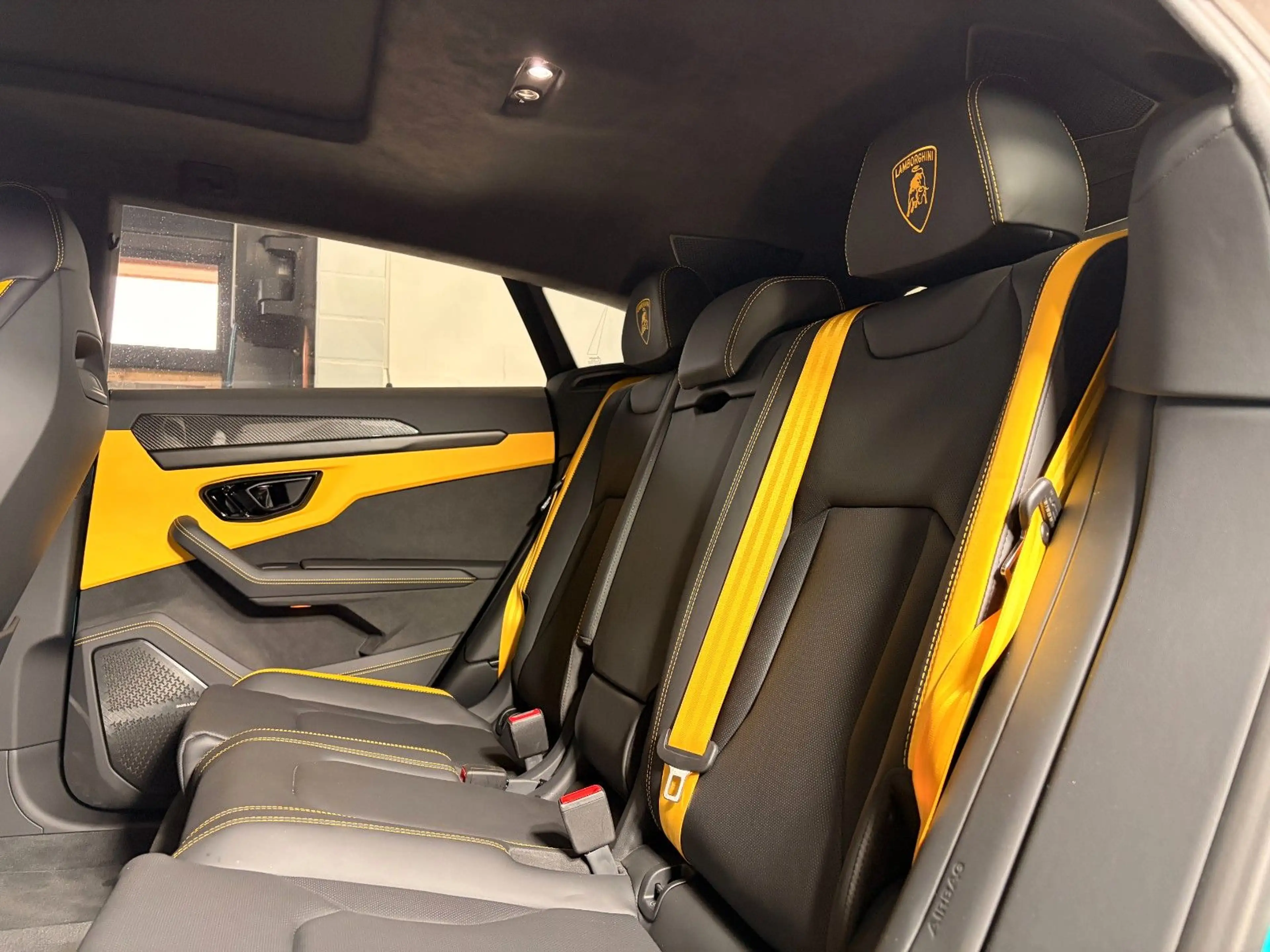 Lamborghini Urus SE PANO/23"/B&O/MASSAGE/BLU GAUCO-NERO ADE — photo 14