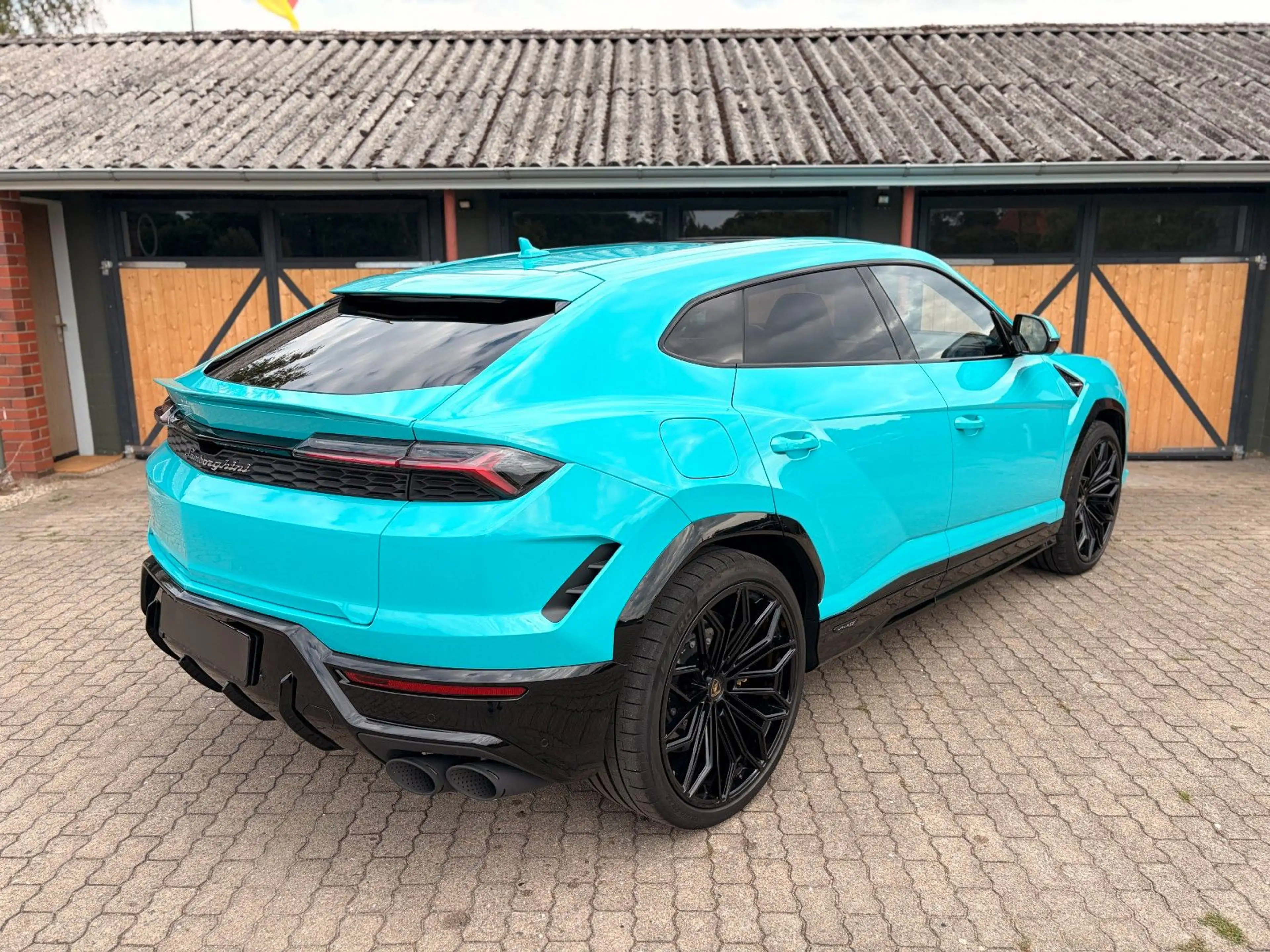 Lamborghini Urus SE PANO/23"/B&O/MASSAGE/BLU GAUCO-NERO ADE — photo 5