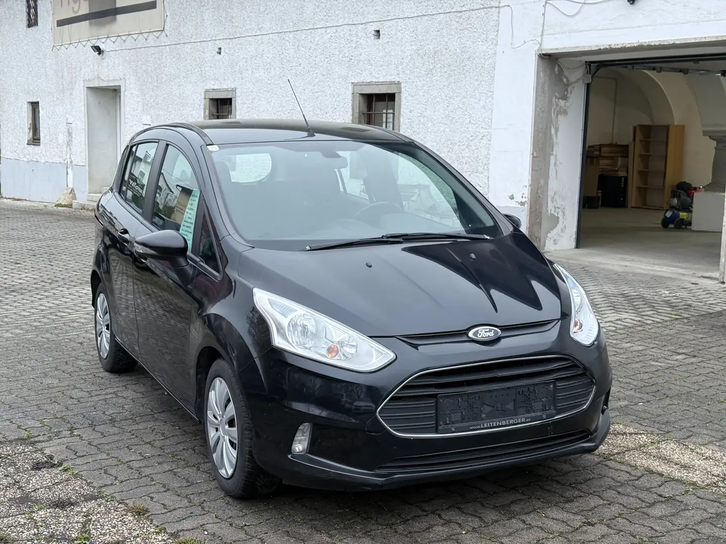 Ford B-Max B-MAX Trend 1,5 Duratorq TDCi Trend Schwarz - 2