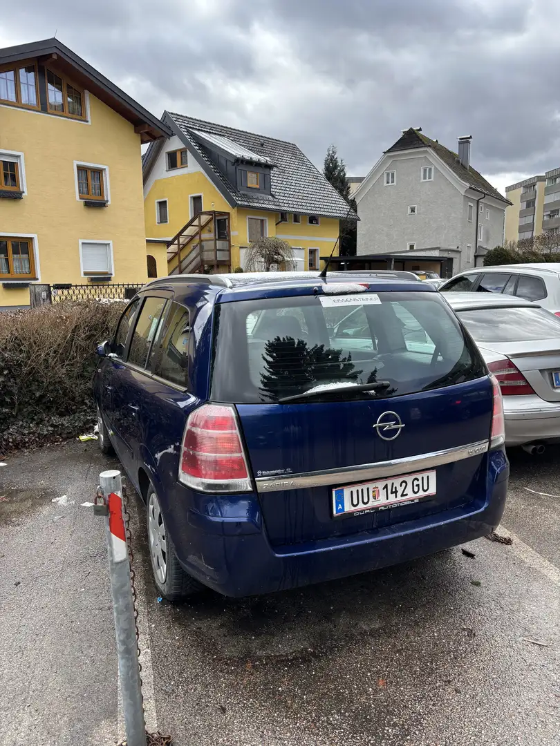 Opel Zafira - 1