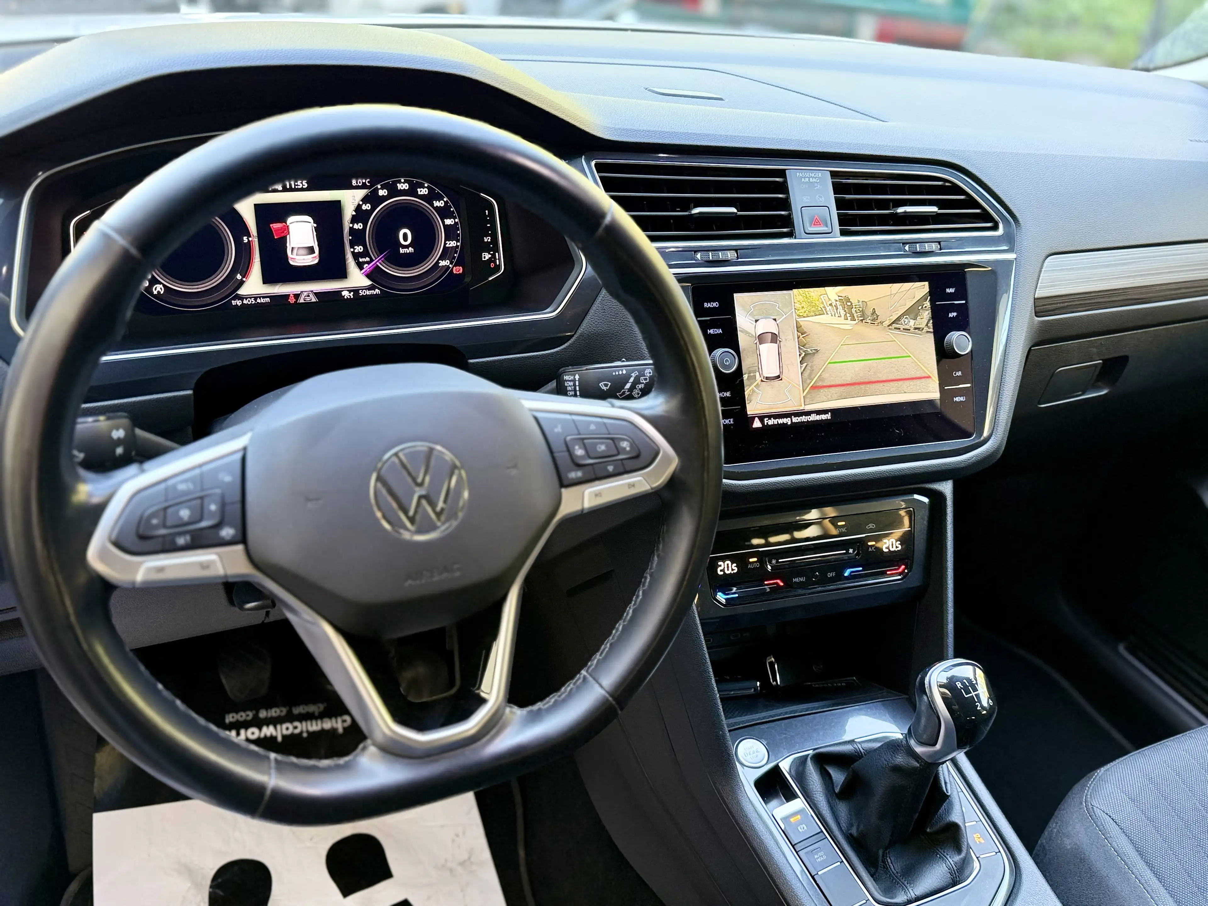 Volkswagen Tiguan Allspace Life 7 Sitzer AHK Kamera el.Heckkl. Mod.2023 — photo 9
