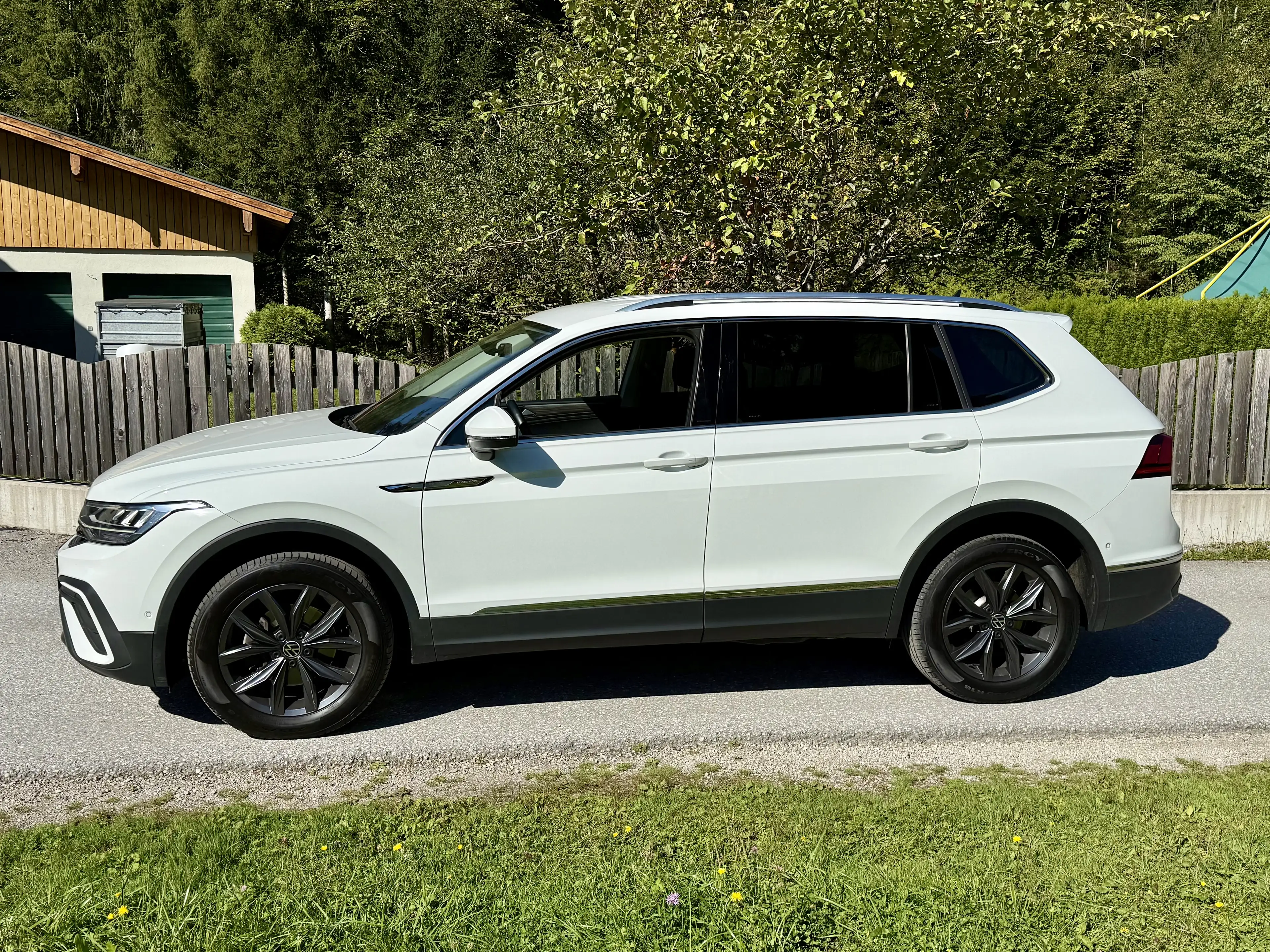 Volkswagen Tiguan Allspace Life 7 Sitzer AHK Kamera el.Heckkl. Mod.2023 — photo 2
