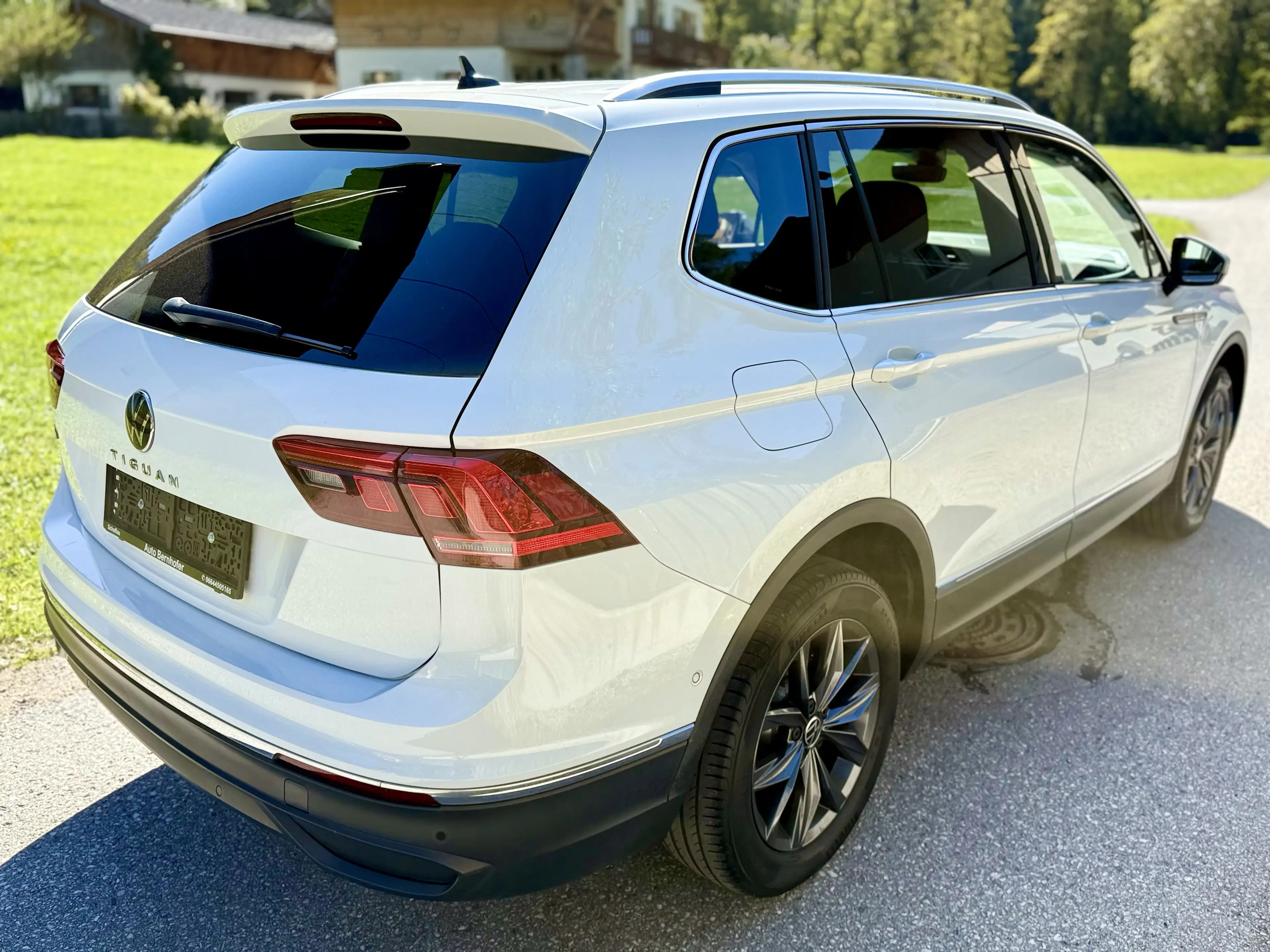 Volkswagen Tiguan Allspace Life 7 Sitzer AHK Kamera el.Heckkl. Mod.2023 — photo 5
