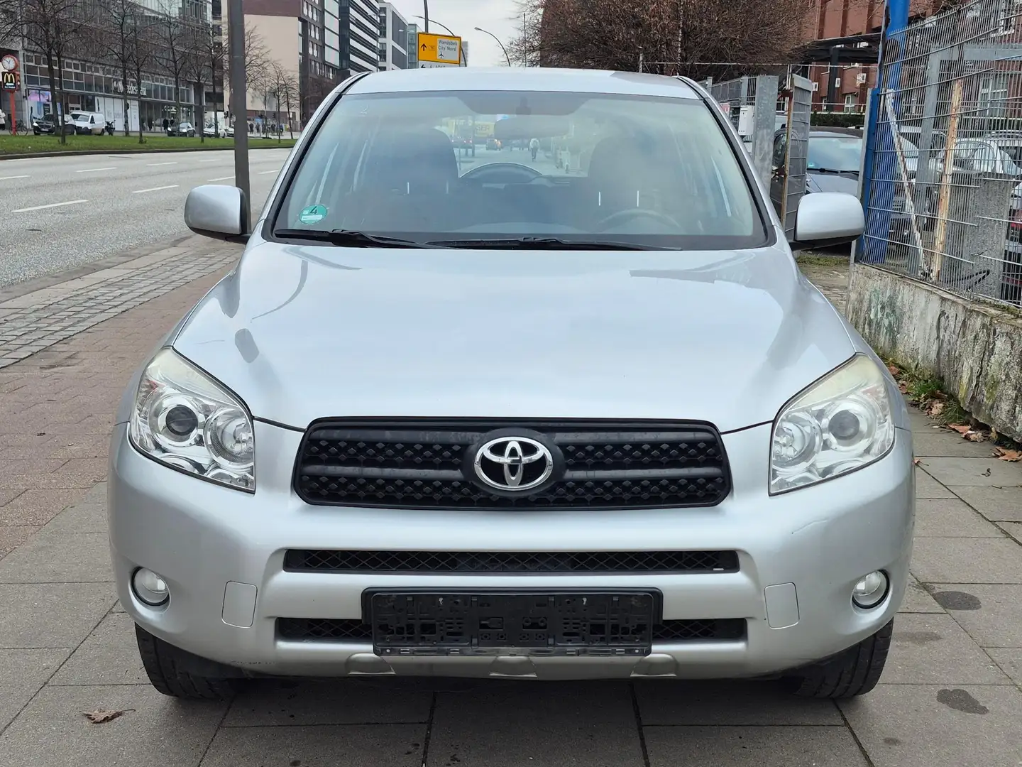 Toyota RAV 4 Sol*4x4**Nur **115000 KM** Grau - 2