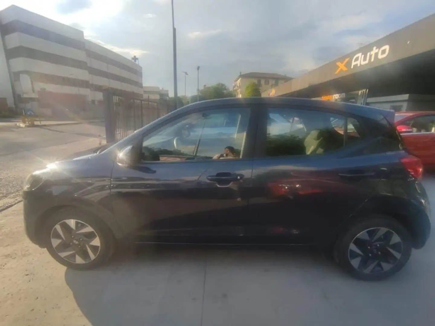 Hyundai i10 i10 1.0 mpi Connectline 67cv auto Gris - 2