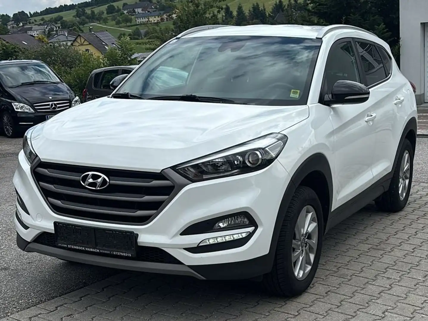 Hyundai TUCSON 1,6 GDI GO! Wit - 1