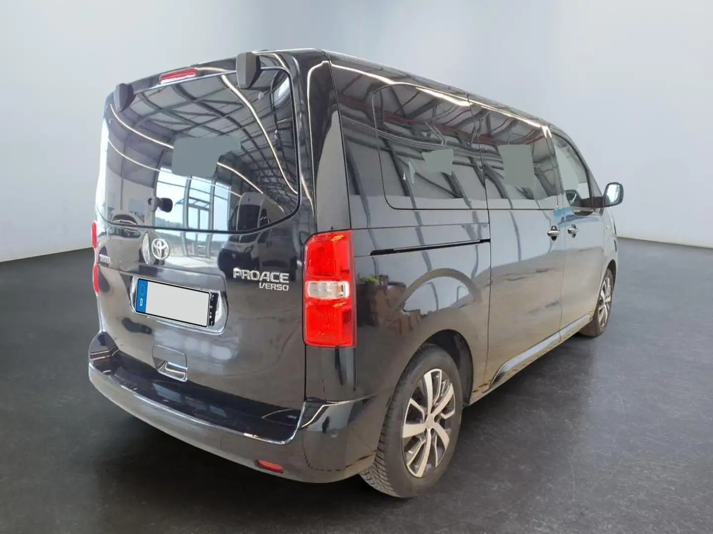 Toyota Proace Verso 2.0 D-4D L1 Team D Automatik Schieb. beid... Schwarz - 2