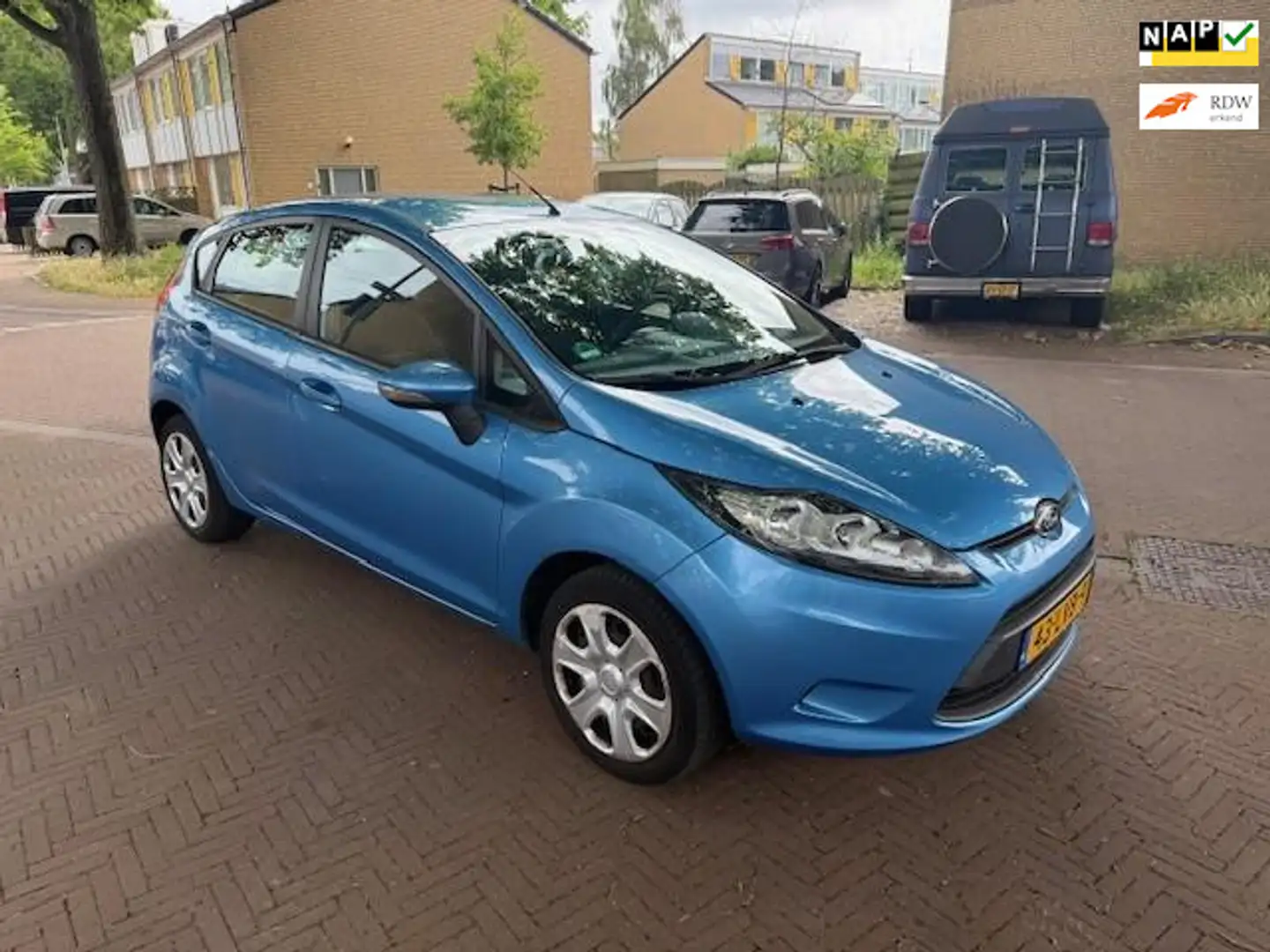 Ford Fiesta Eerste eigenaar / Airco / Nieuw APK / Leuke auto Blauw - 1
