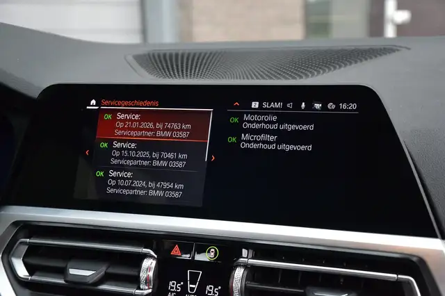 BMW 3 Series view 14