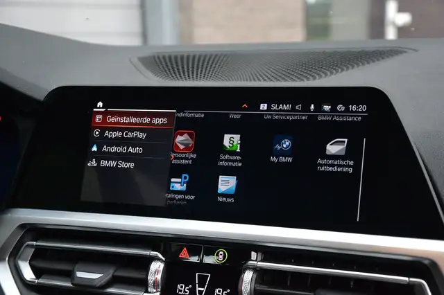 BMW 3 Series view 12