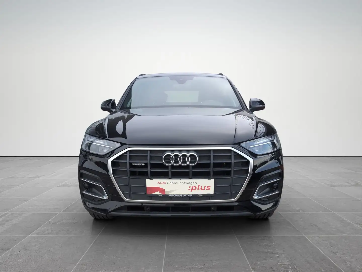 Audi Q5 40 TDI quattro intense Schwarz - 2