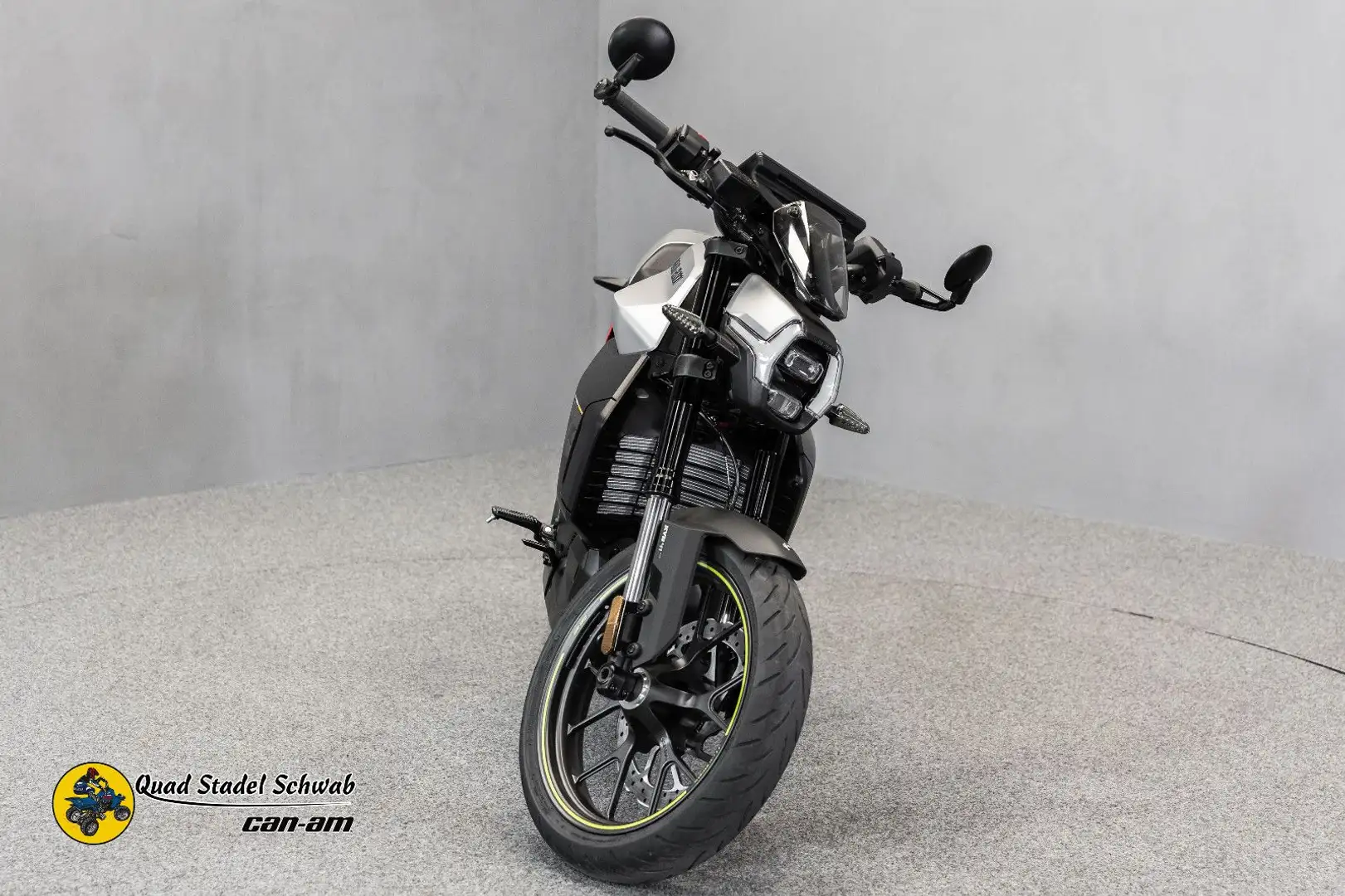 Can-Am Pulse 73 Vorführfahrzeug Gümüş rengi - 2