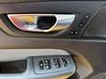 Volvo XC60 B4 R-Design AWD_PANO_AHK Schwarz - thumbnail 11