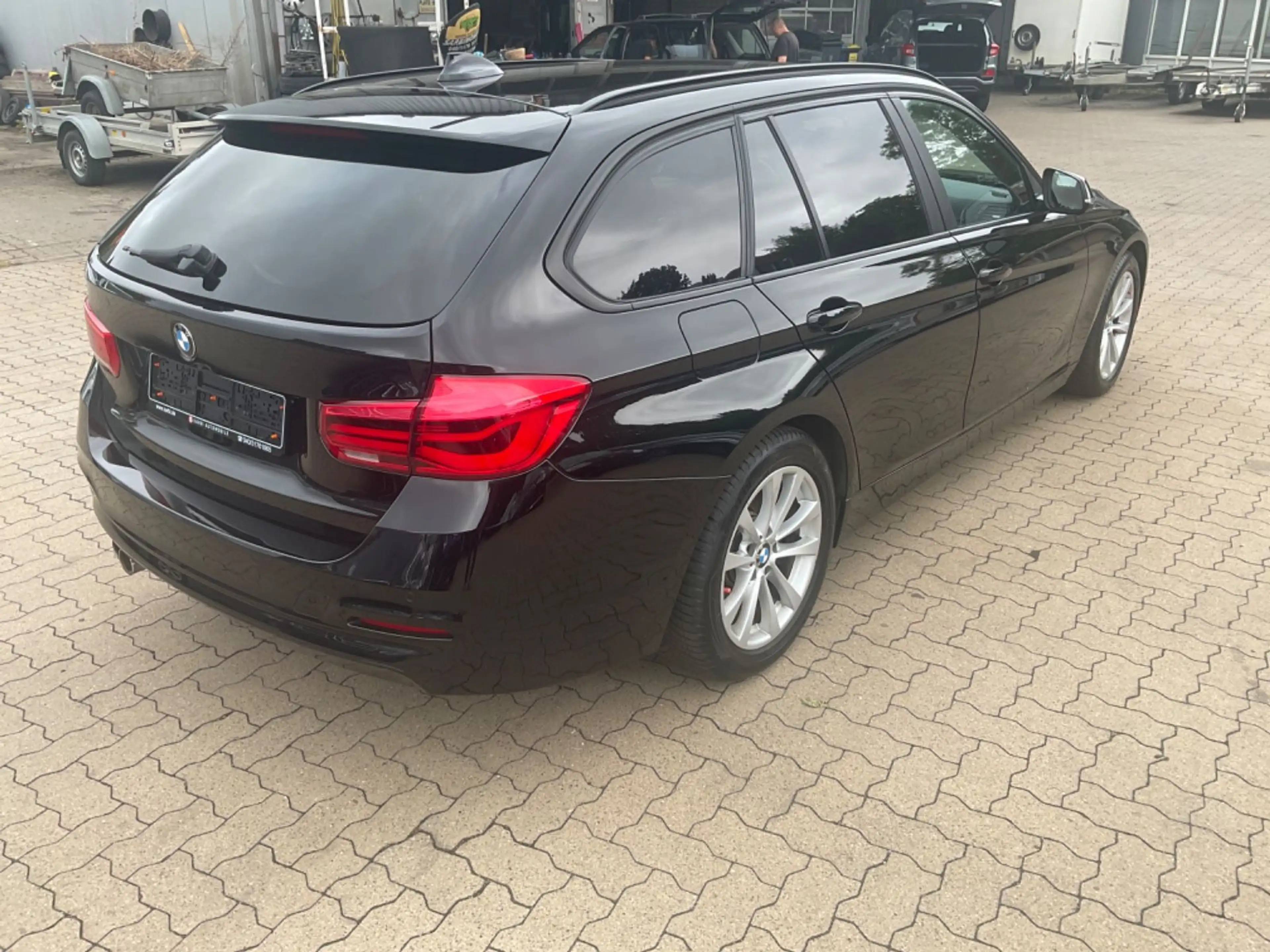 BMW 330 d Touring TÜV 10.2026 2 HAND — photo 9