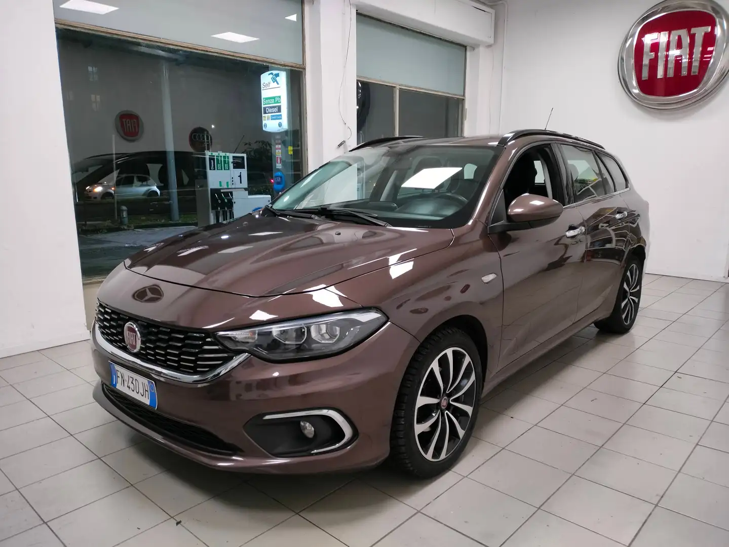 Fiat Tipo SW 1.4 tjt Lounge IMPIANTO Gpl 120cv Bronze - 1