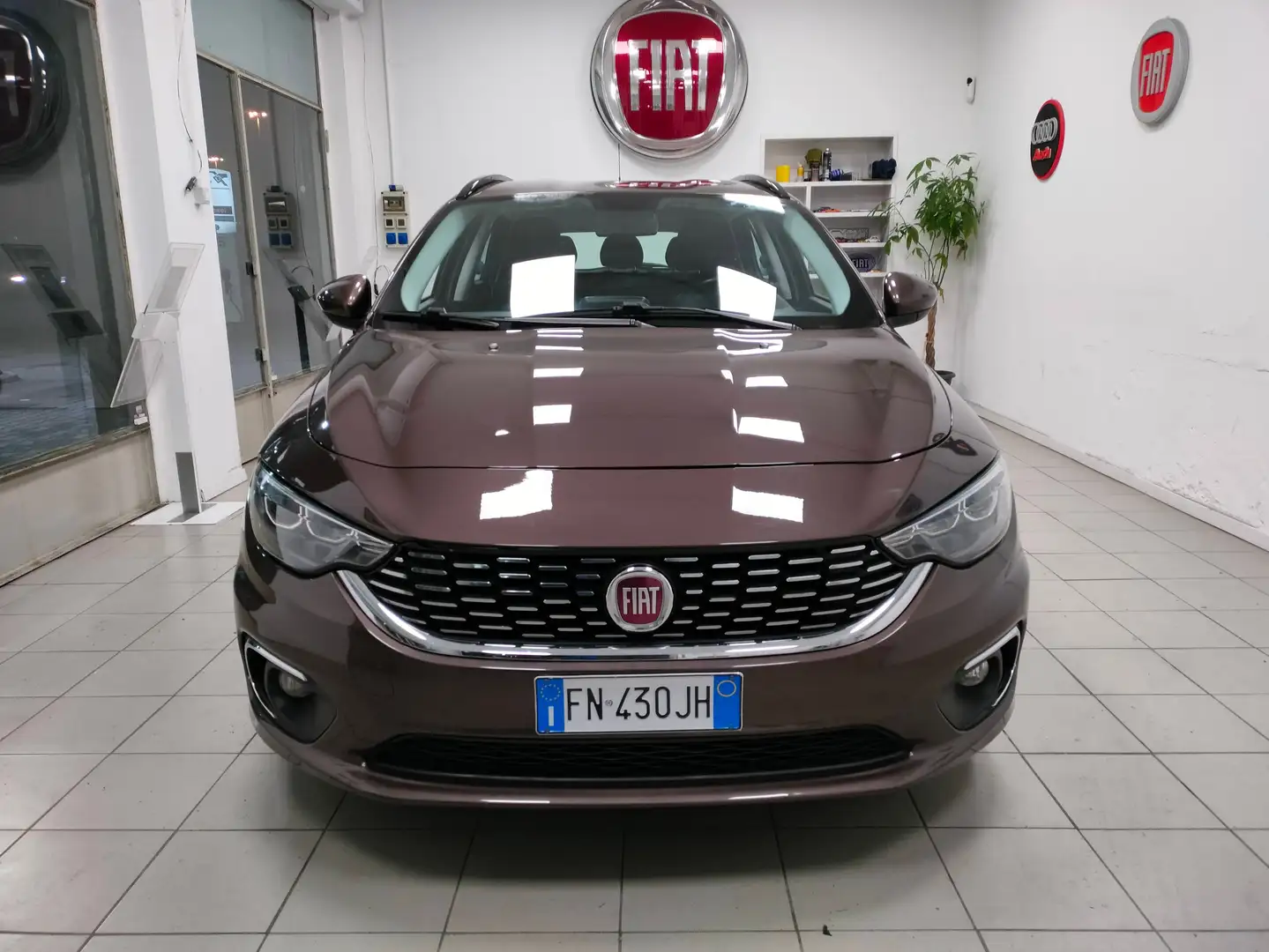 Fiat Tipo SW 1.4 tjt Lounge IMPIANTO Gpl 120cv Bronze - 2