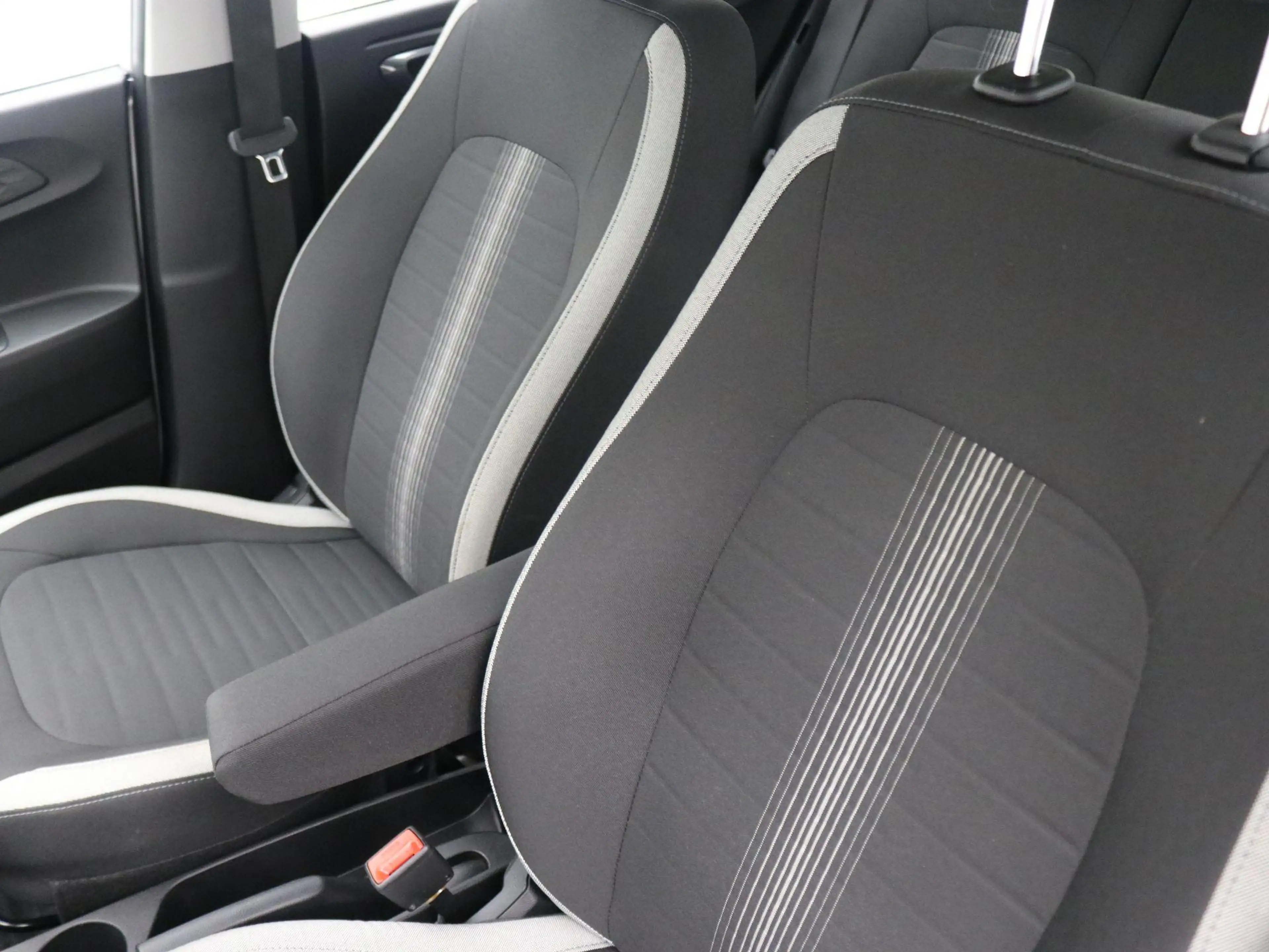 Hyundai i10 1.0 Comfort Smart 5-zits Automaat/ Navigatie / Air — photo 12