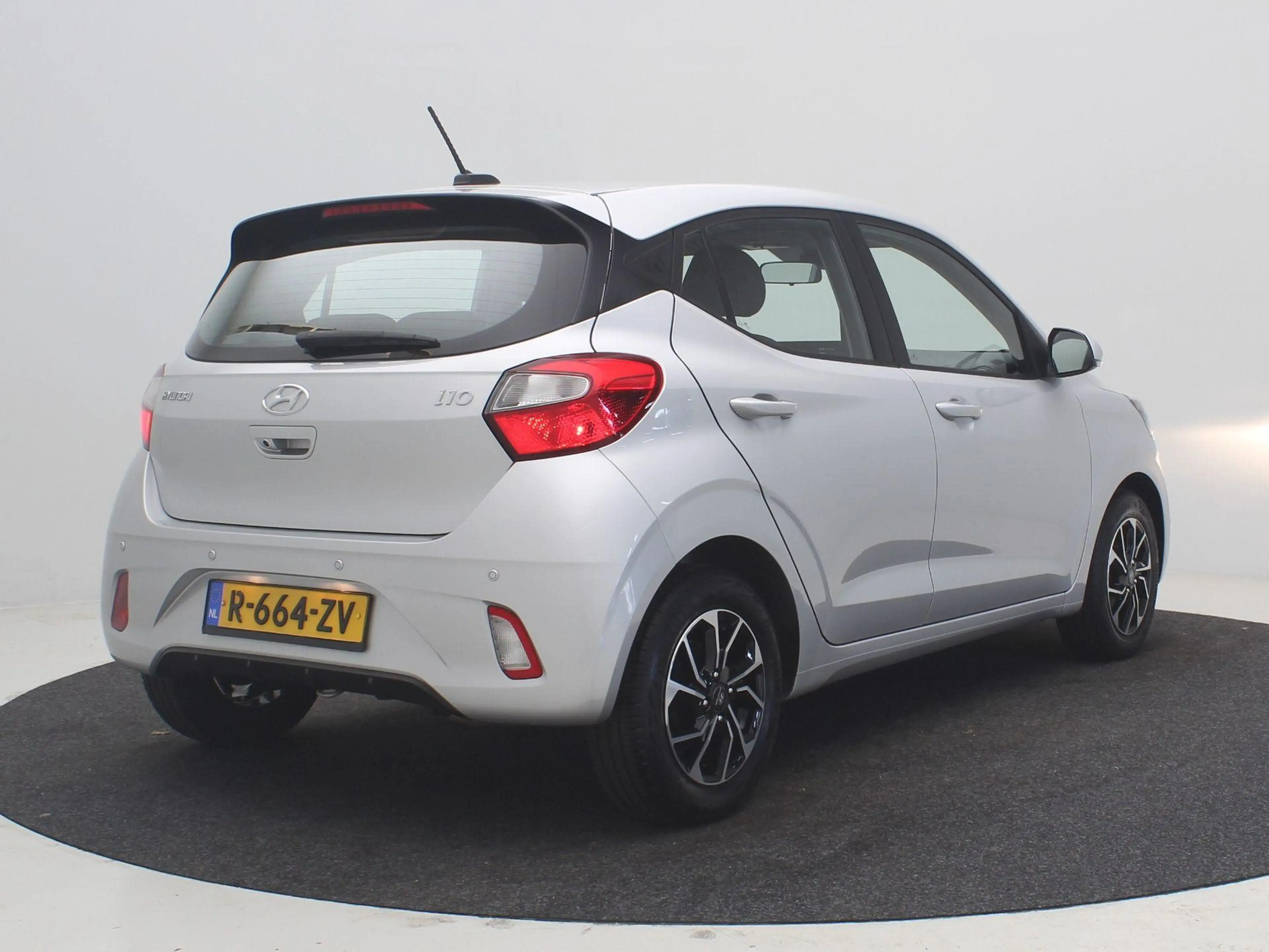 Hyundai i10 1.0 Comfort Smart 5-zits Automaat/ Navigatie / Air — photo 3