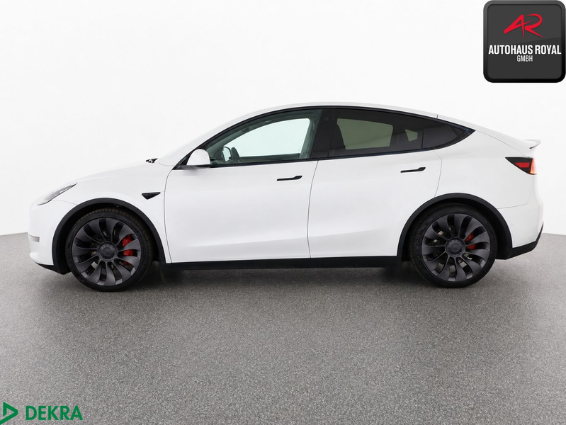 Tesla Model Y Model Y PERFORMANCE Dual Motor AWD PANO,360GRAD — photo 2