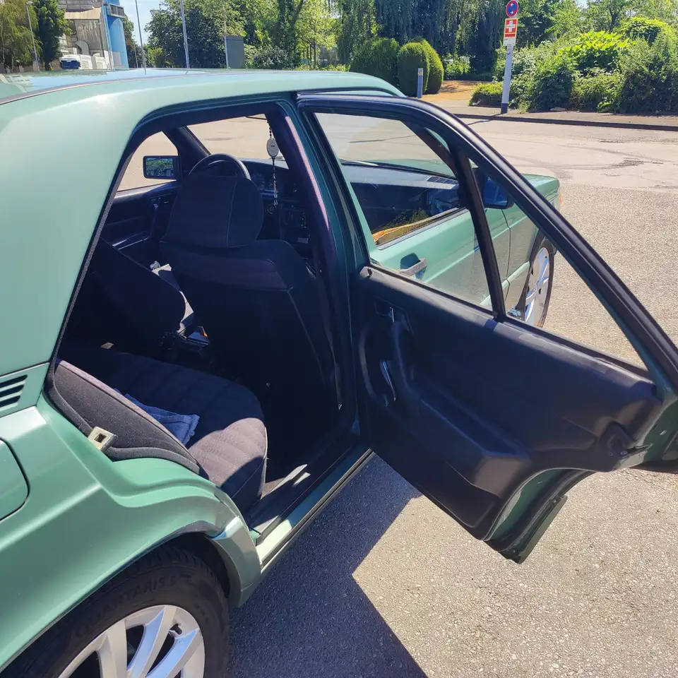 Mercedes-Benz 190 E 1.8 w201 H-Zulassung TÜV 10/26, foto 12